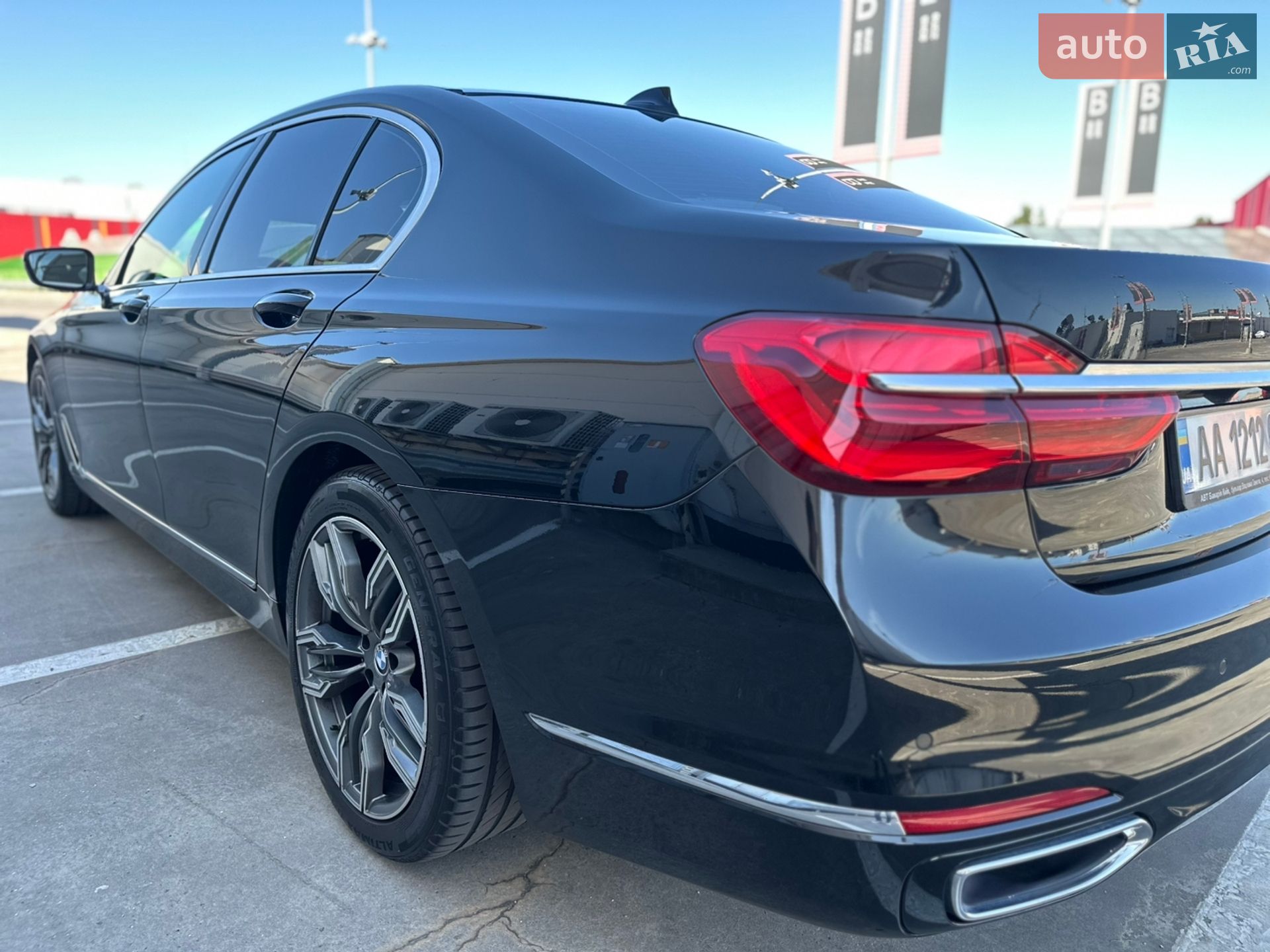 BMW 7 Series 2016 VIN WBA7C41070G641789 фото оголошення 10 з 44