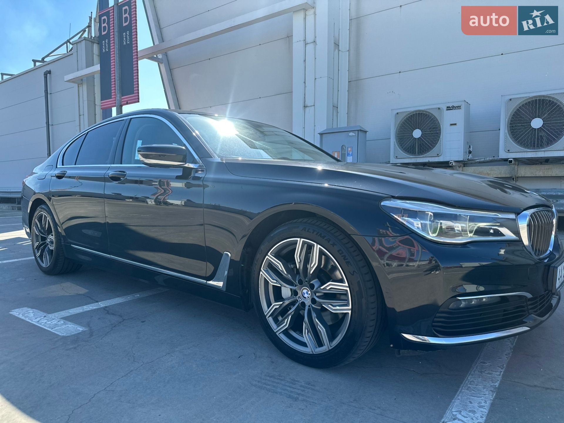 BMW 7 Series 2016 VIN WBA7C41070G641789 фото оголошення 15 з 44