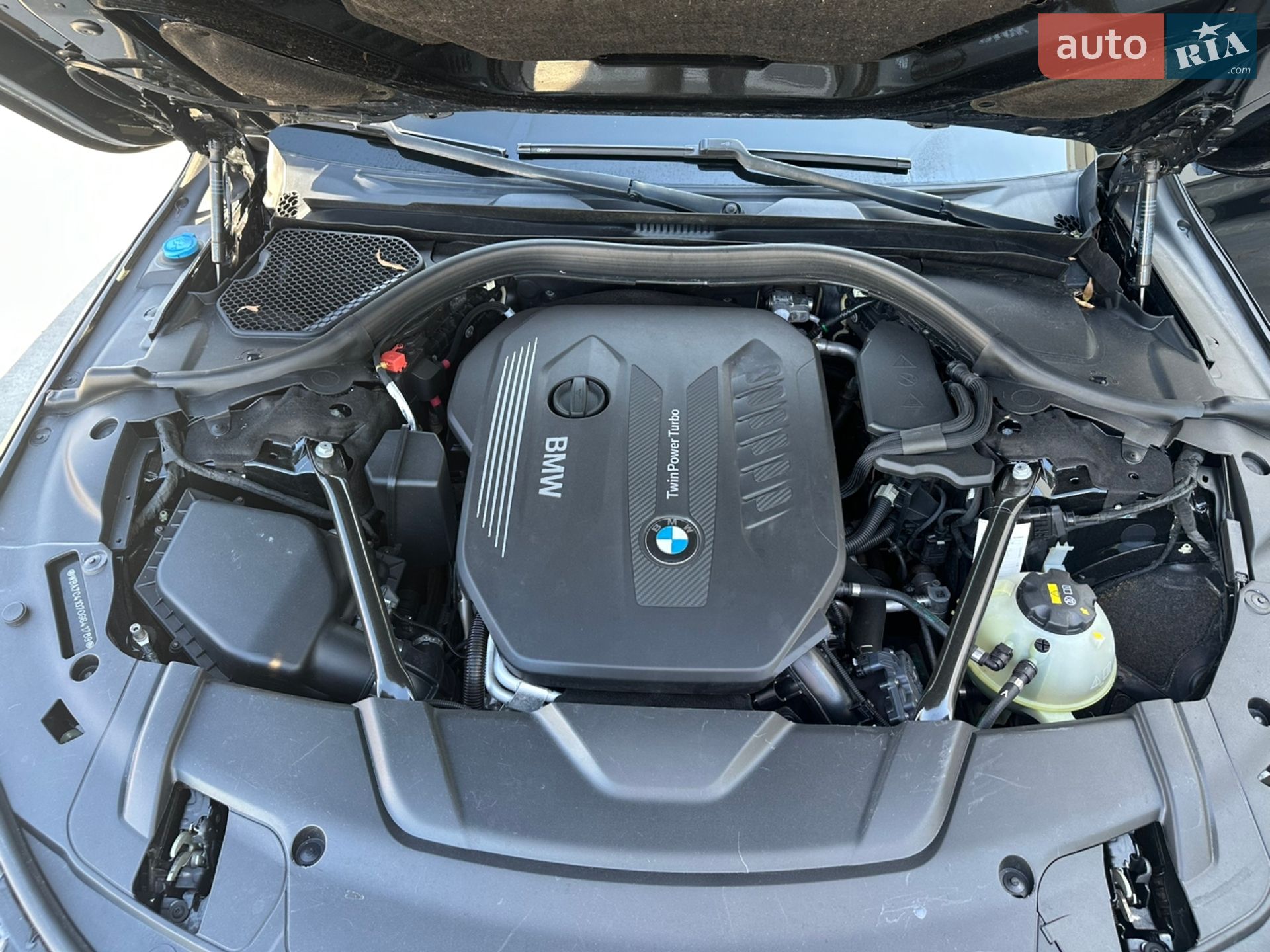 BMW 7 Series 2016 VIN WBA7C41070G641789 фото оголошення 8 з 44