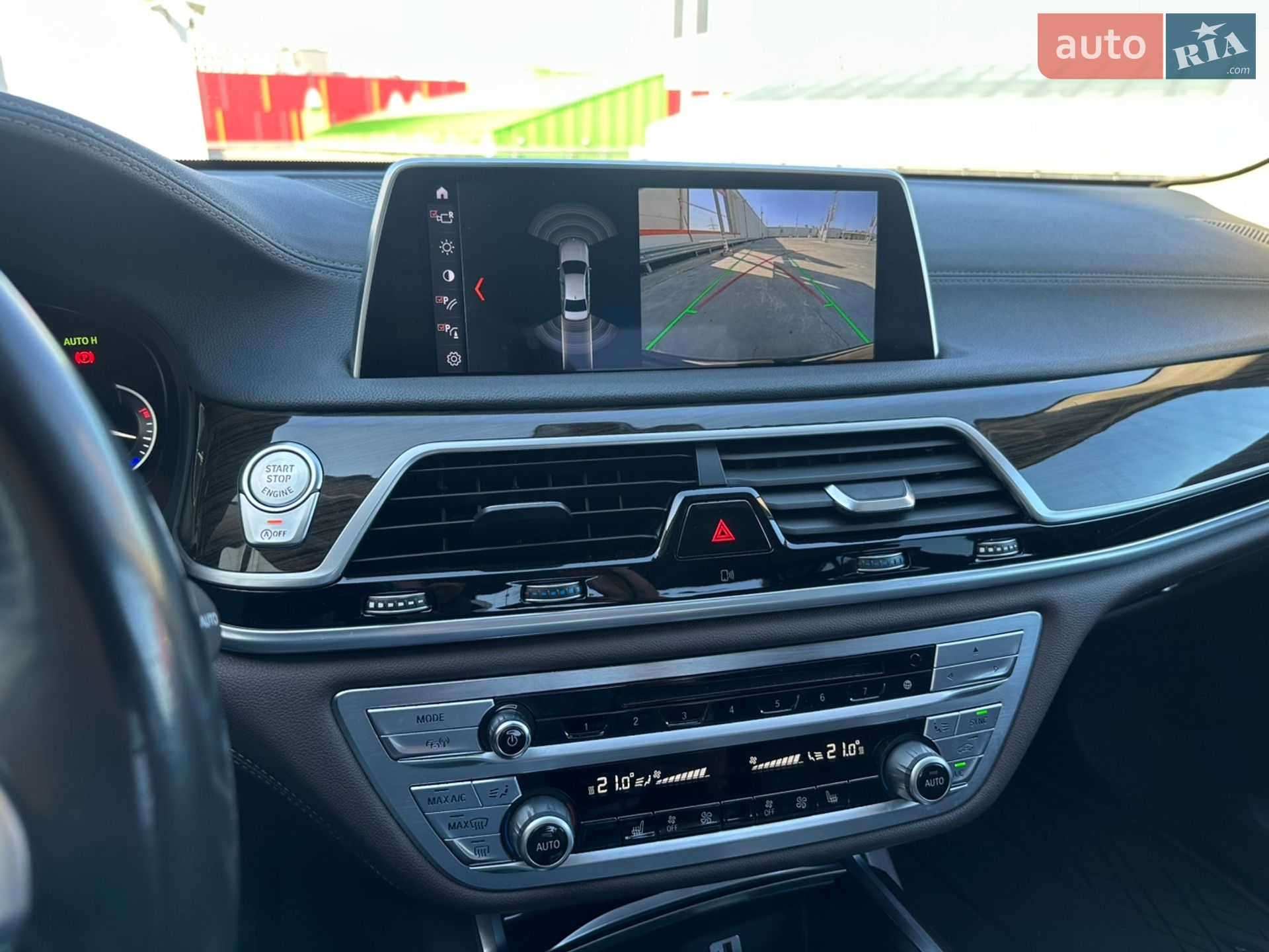 BMW 7 Series 2016 VIN WBA7C41070G641789 фото оголошення 40 з 44