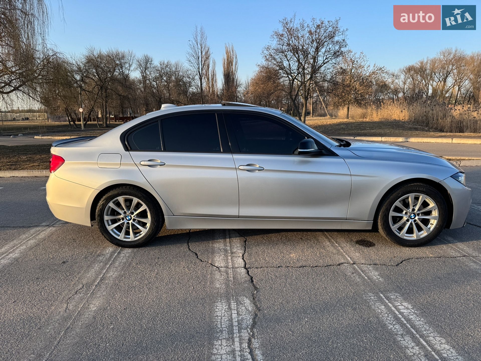 BMW 3 Series 2016 VIN WBA8E1G54GNT99680 фото оголошення 7 з 14