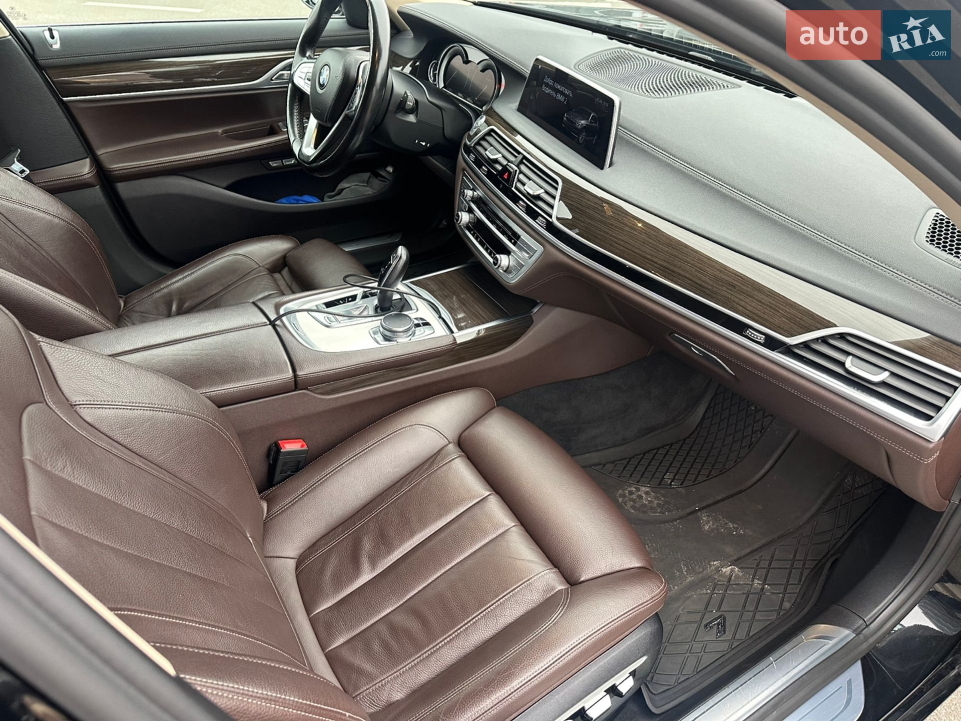 BMW 7 Series 2016 VIN WBA7C41070G641789 фото оголошення 43 з 44