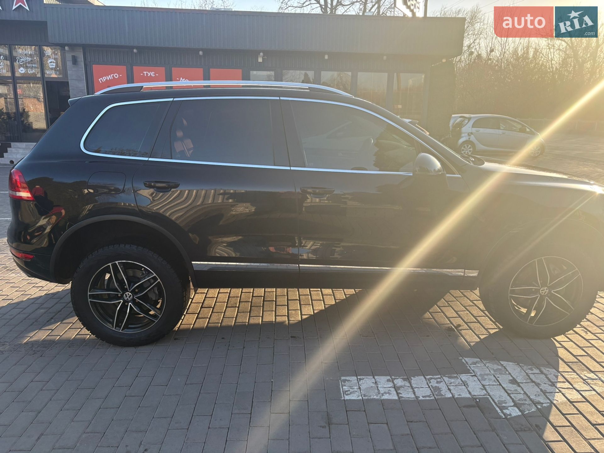 Volkswagen Touareg 2011 VIN WVGZZZ7PZBD042460 фото оголошення 8 з 17