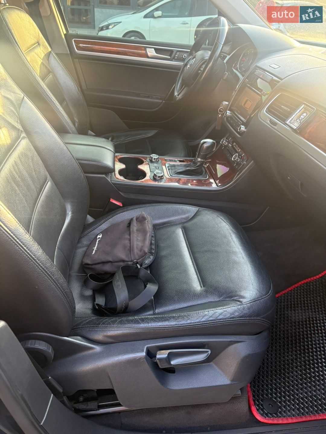 Volkswagen Touareg 2011 VIN WVGZZZ7PZBD042460 фото оголошення 13 з 17