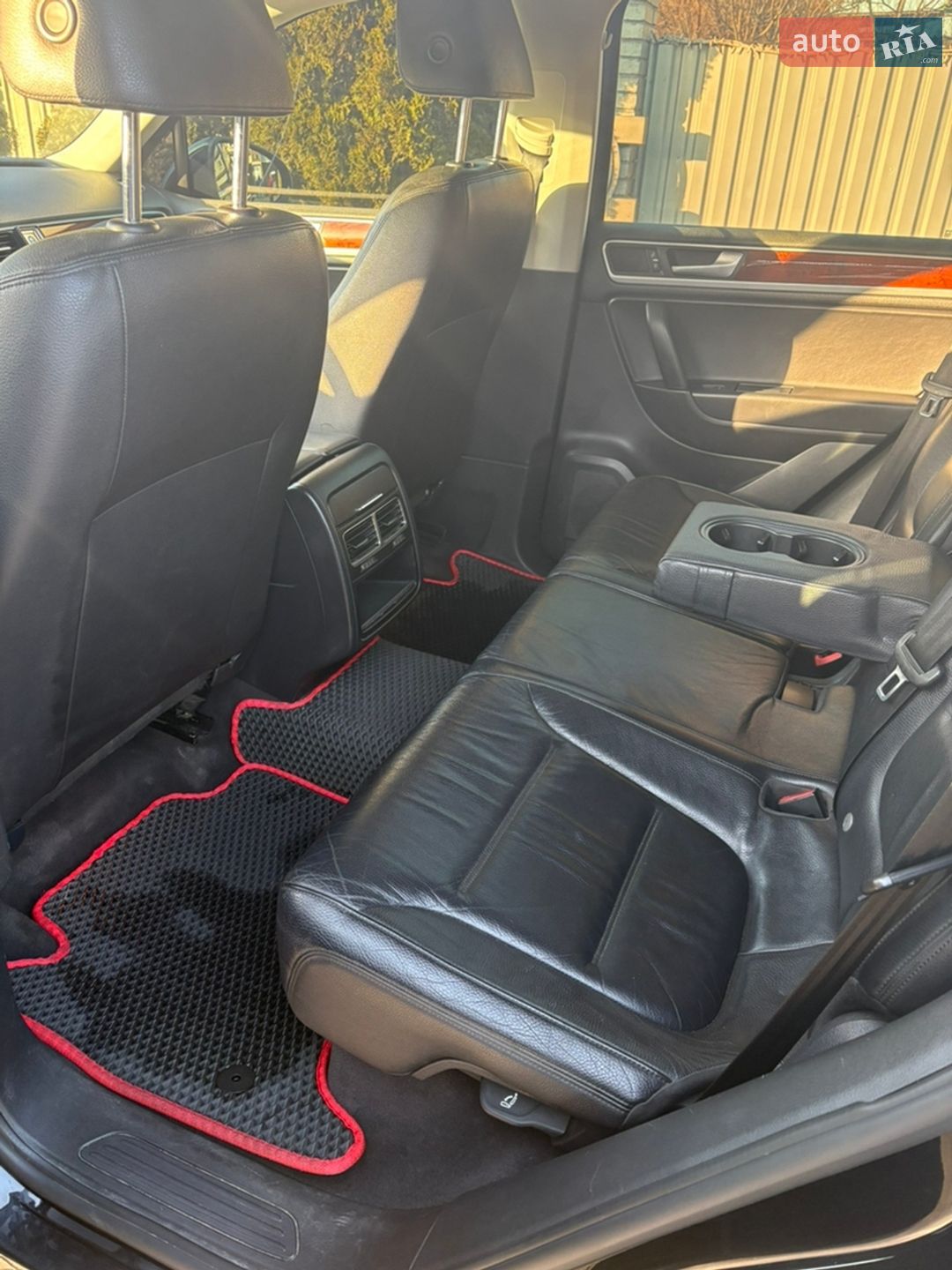 Volkswagen Touareg 2011 VIN WVGZZZ7PZBD042460 фото оголошення 16 з 17
