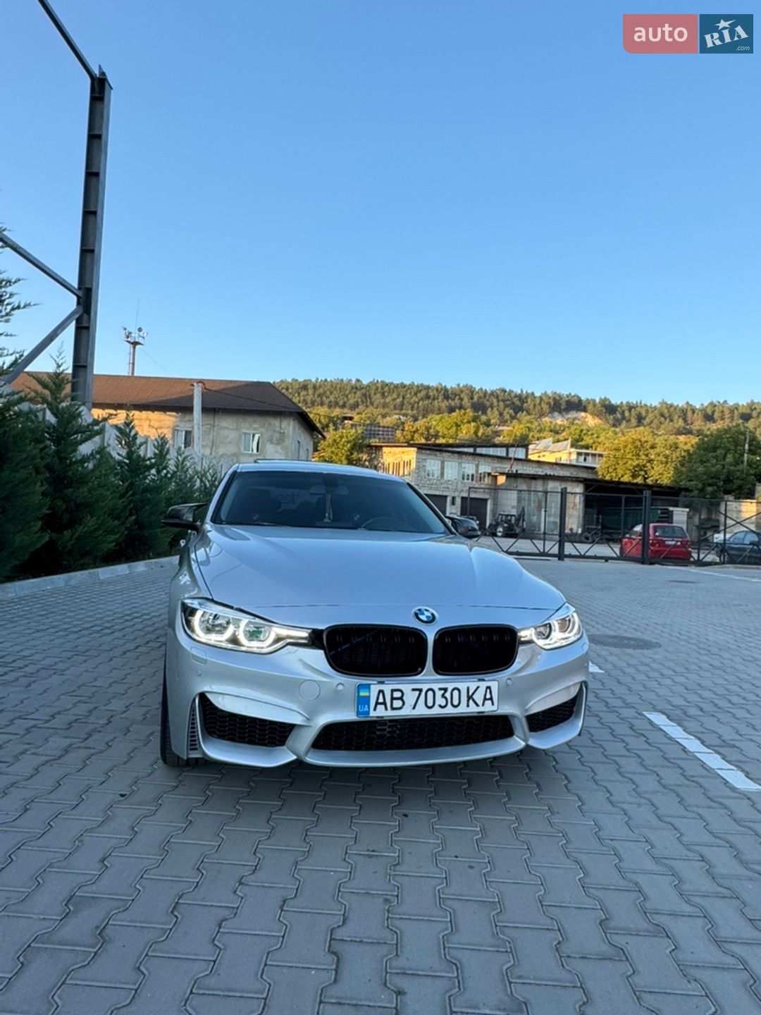 BMW 3 Series 2014 VIN WBA3B1C50EP680210 фото оголошення 2 з 20