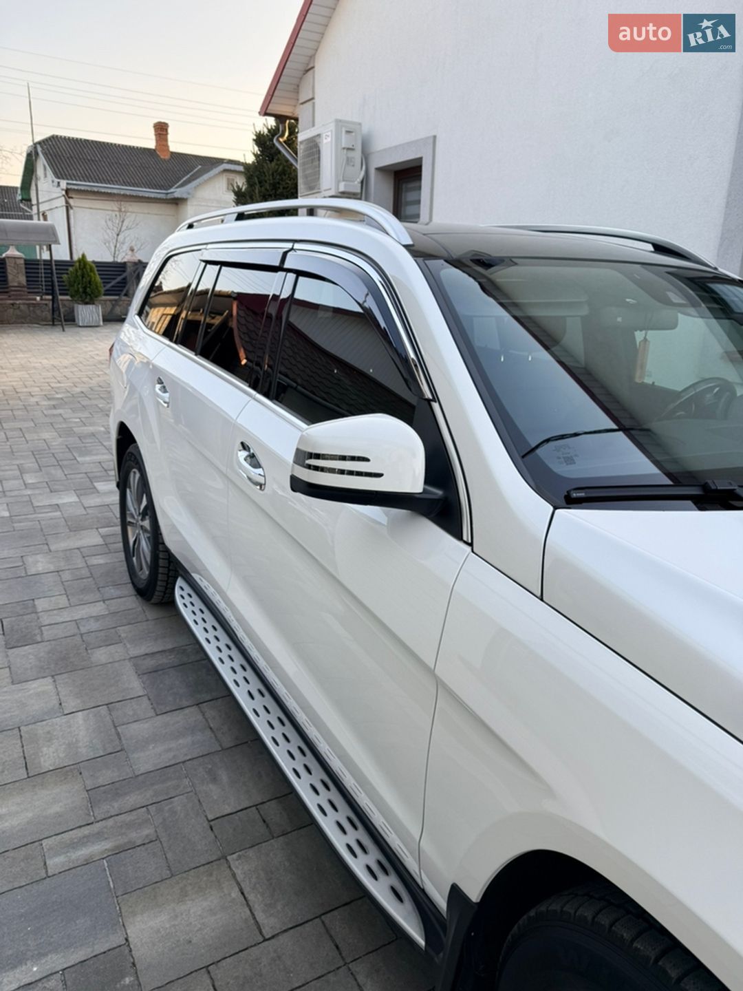 Mercedes-Benz GL-Class 2015 VIN 4JGDF2EE1FA592233 фото оголошення 5 з 86