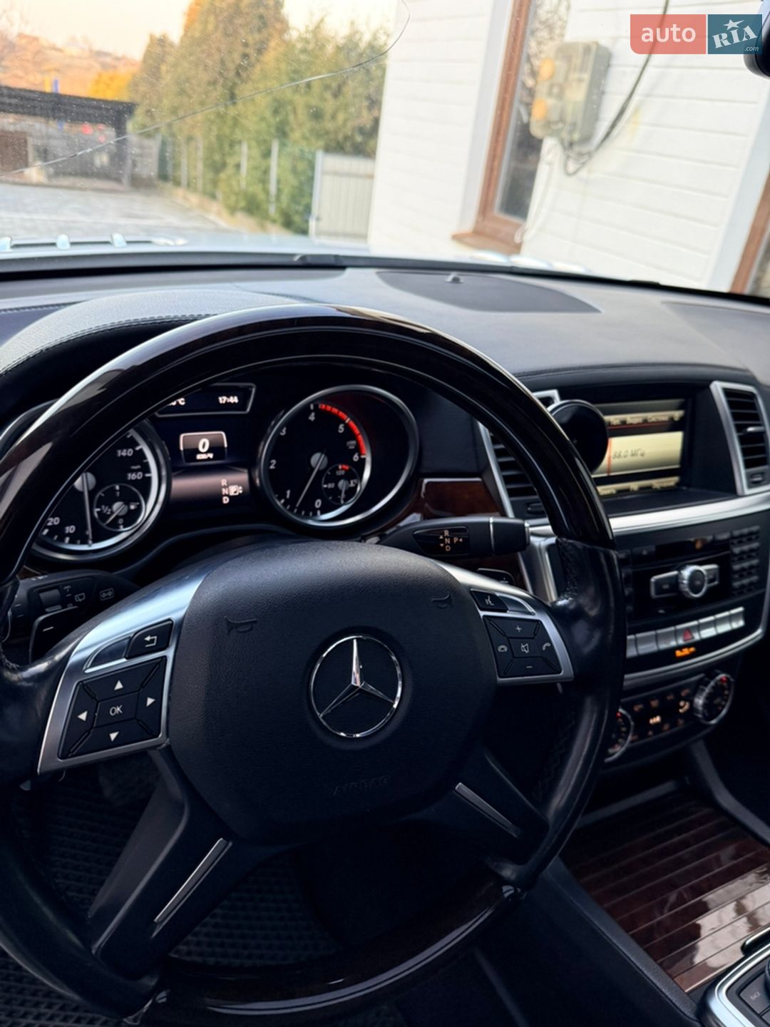 Mercedes-Benz GL-Class 2015 VIN 4JGDF2EE1FA592233 фото оголошення 49 з 86
