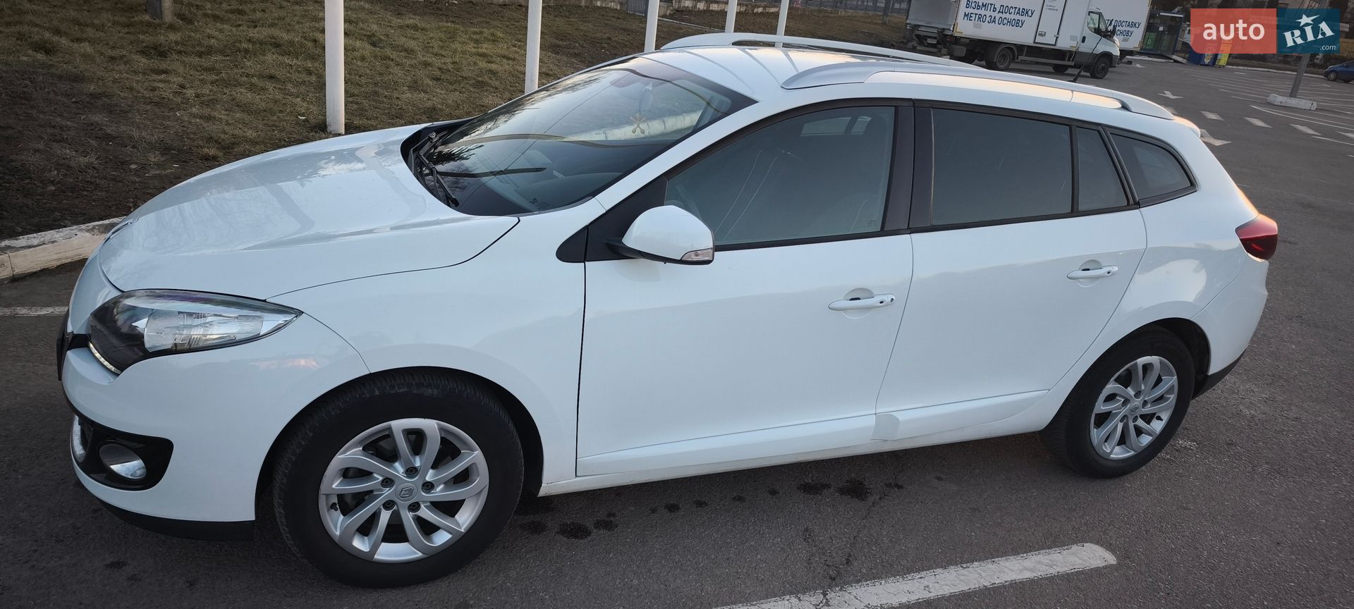 Renault Megane 2013 VIN VF1KZX40649863617 фото оголошення 2 з 17