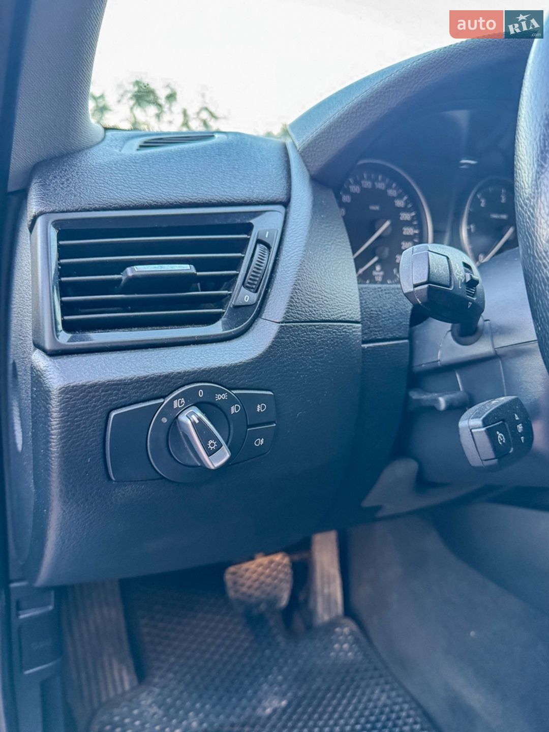 BMW X1 2014 VIN WBAVP91020VV44102 фото оголошення 15 з 21