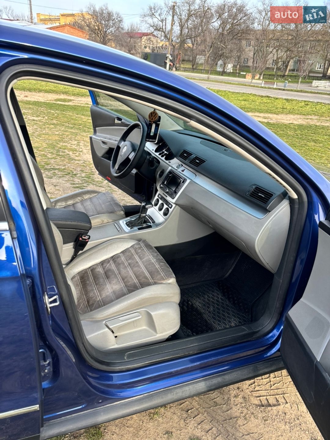 Volkswagen Passat 2009 VIN WVWZZZ3CZ9P027846 фото оголошення 12 з 19