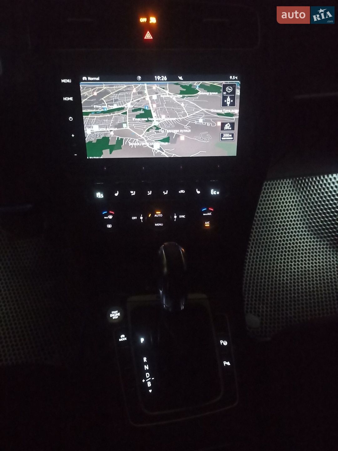 Volkswagen e-Golf 2019 VIN WVWPR7AU3KW908778 фото оголошення 14 з 20