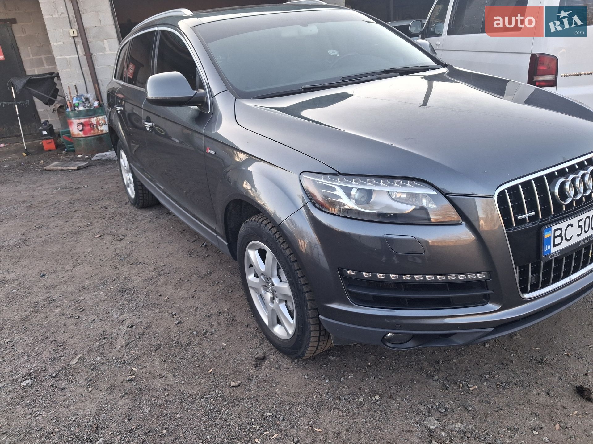 Audi Q7 2011 VIN WA1LGAFE3BD009816 фото оголошення 10 з 17