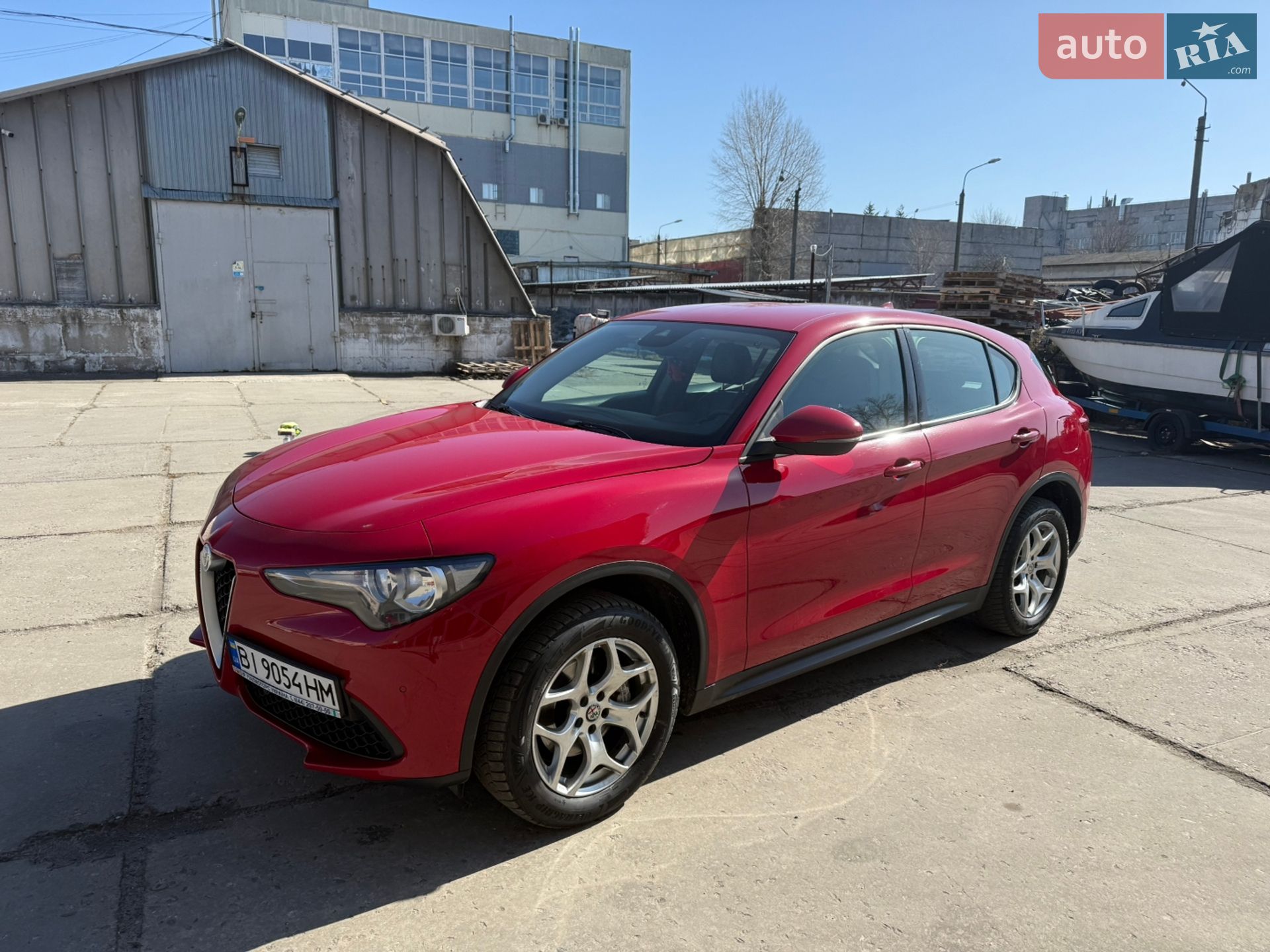Alfa Romeo Stelvio 2018 VIN ZARPAHBN7K7C43018 фото оголошення 3 з 18