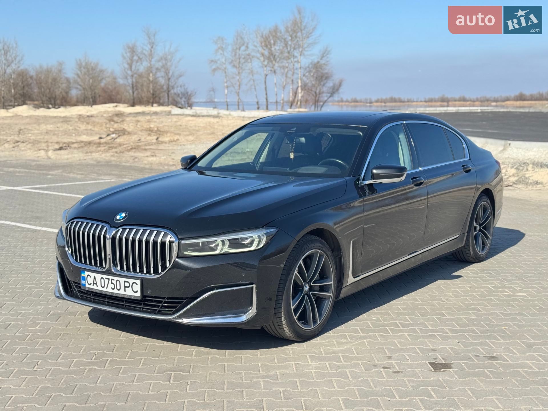 BMW 7 Series 2019 VIN WBA7U2C06LGJ59124 фото оголошення 3 з 49
