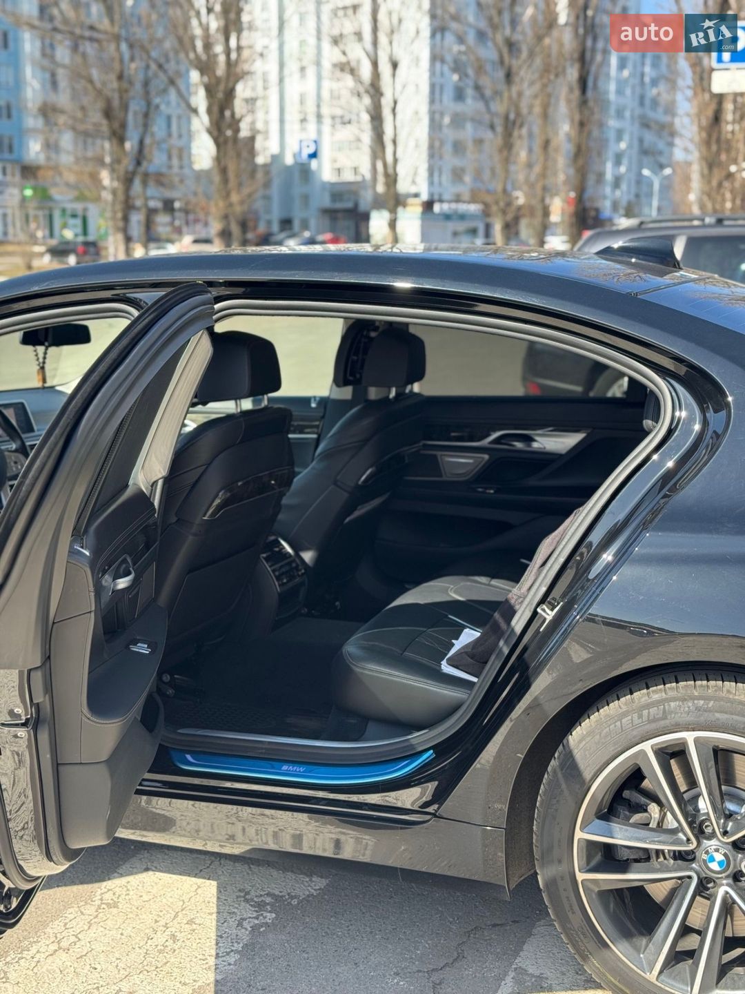 BMW 7 Series 2019 VIN WBA7U2C06LGJ59124 фото оголошення 40 з 49