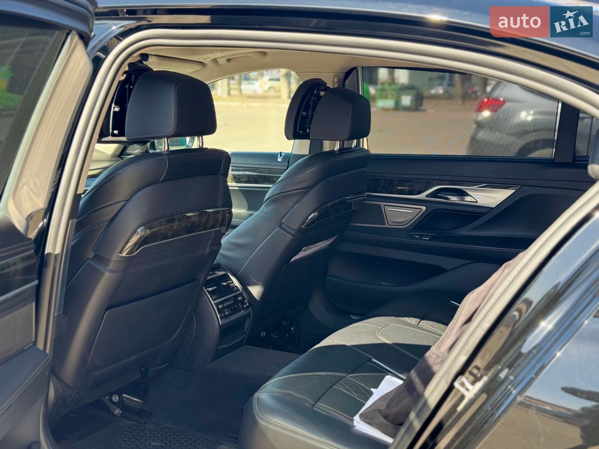 BMW 7 Series 2019 VIN WBA7U2C06LGJ59124 фото оголошення 42 з 49
