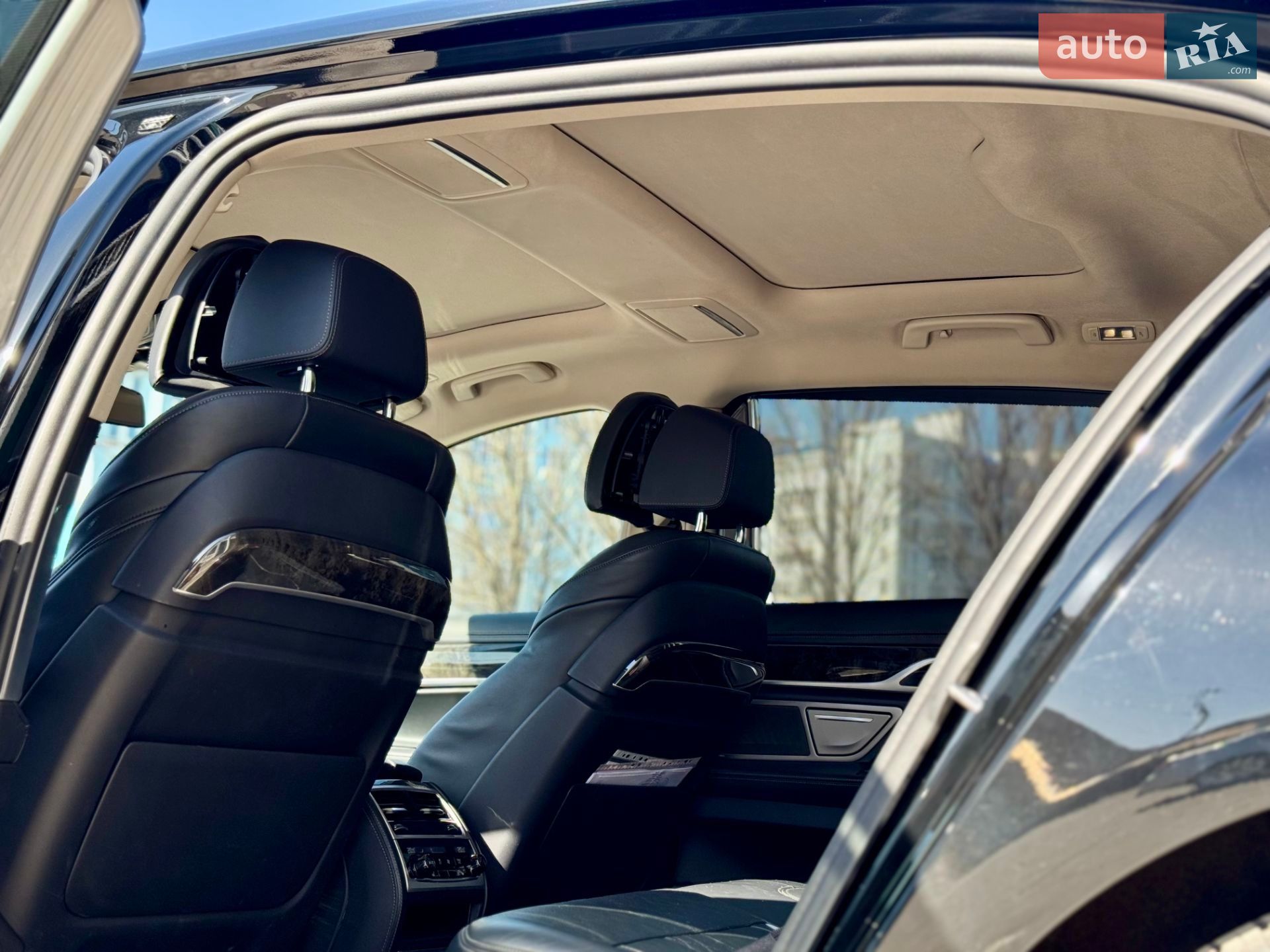 BMW 7 Series 2019 VIN WBA7U2C06LGJ59124 фото оголошення 48 з 49