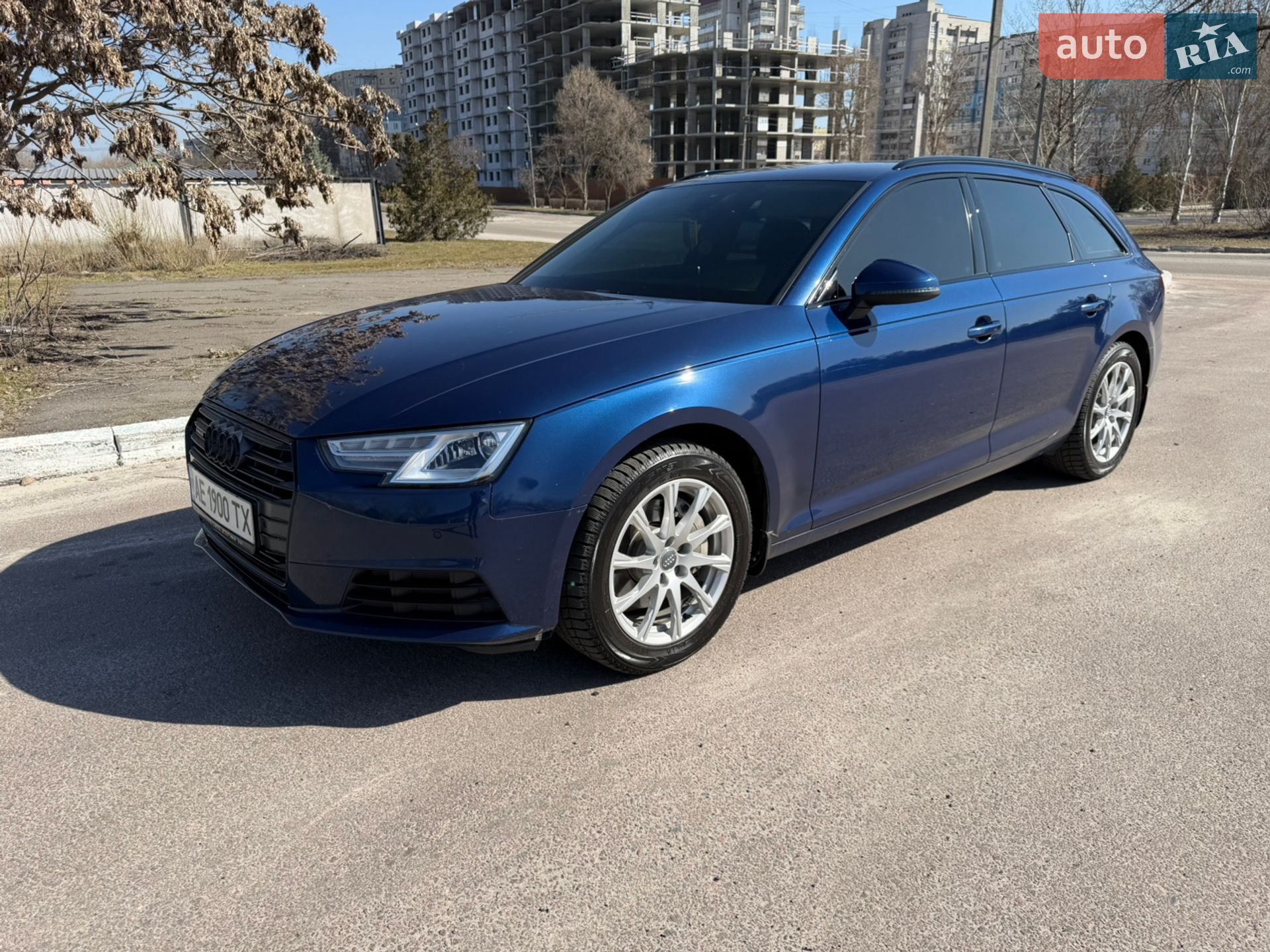 Audi A4 2017 VIN WAUZZZF42HA130389 фото оголошення 4 з 8