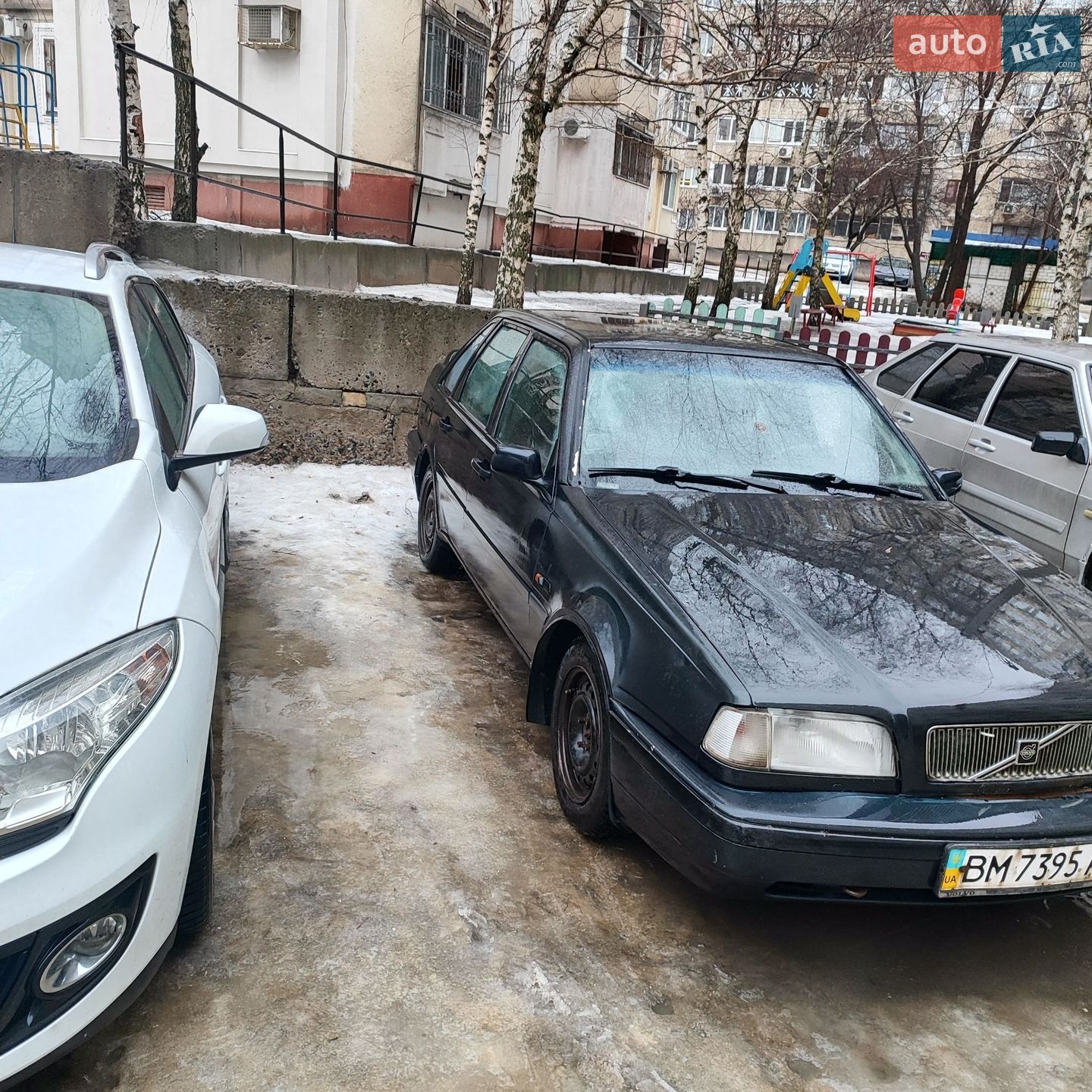 Volvo 440 1994 VIN XLBKC163ESC600807 фото оголошення 2 з 3