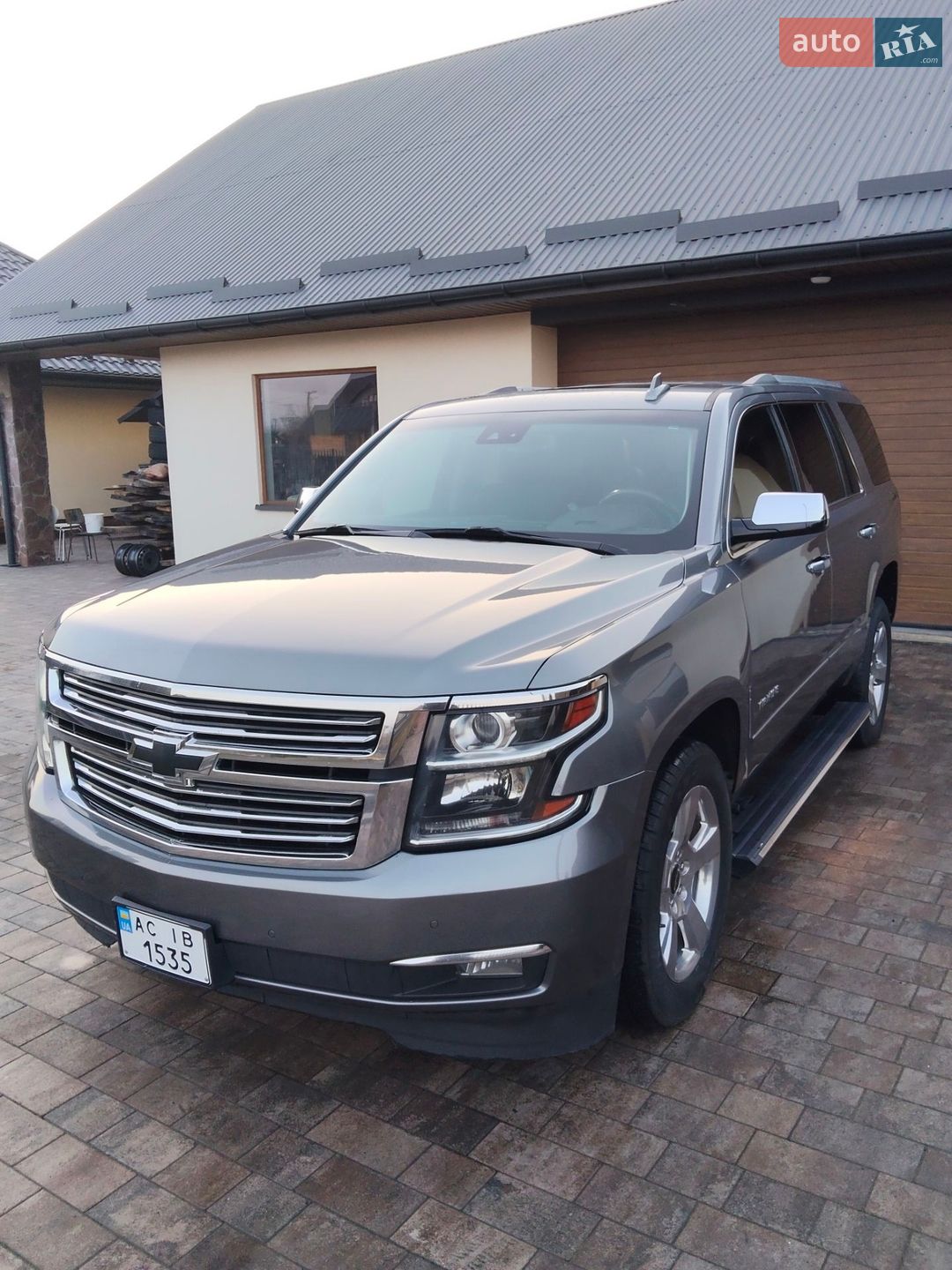 Chevrolet Tahoe 2018 VIN 1GNSCCKC5KR176752 фото оголошення 9 з 26