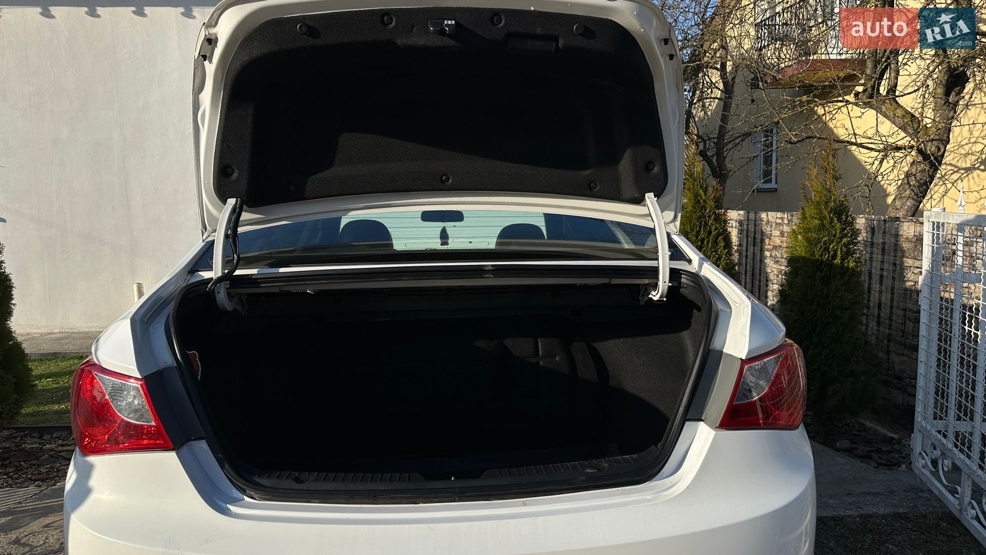 Hyundai Sonata 2013 VIN KMHEC41LBEA587159 фото оголошення 9 з 14