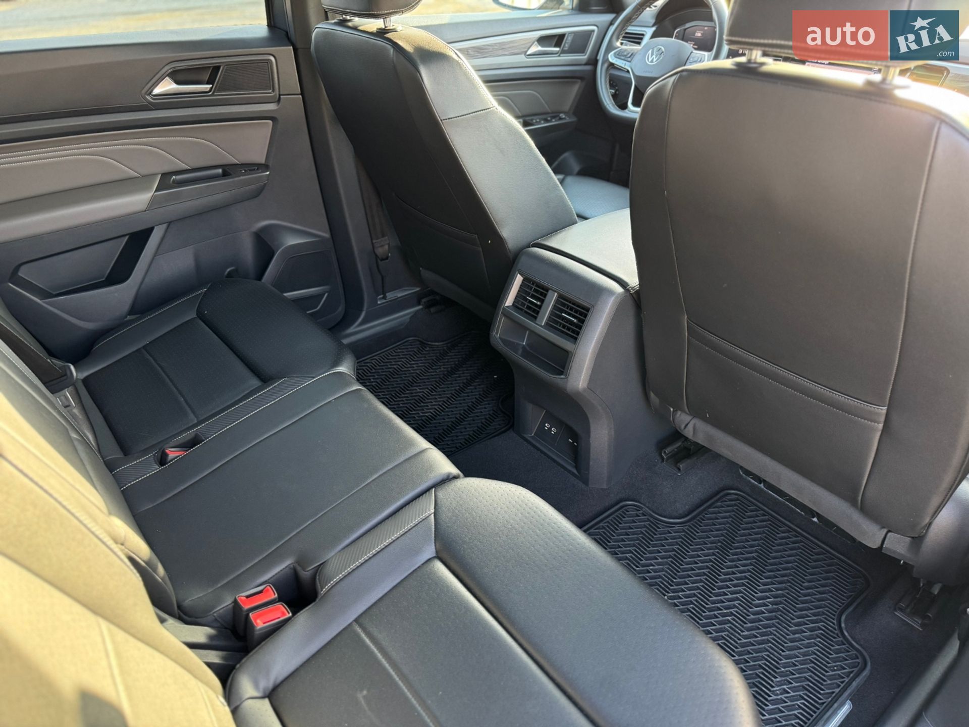 Volkswagen Atlas Cross Sport 2022 VIN 1V2KE2CA5NC227537 фото оголошення 32 з 48