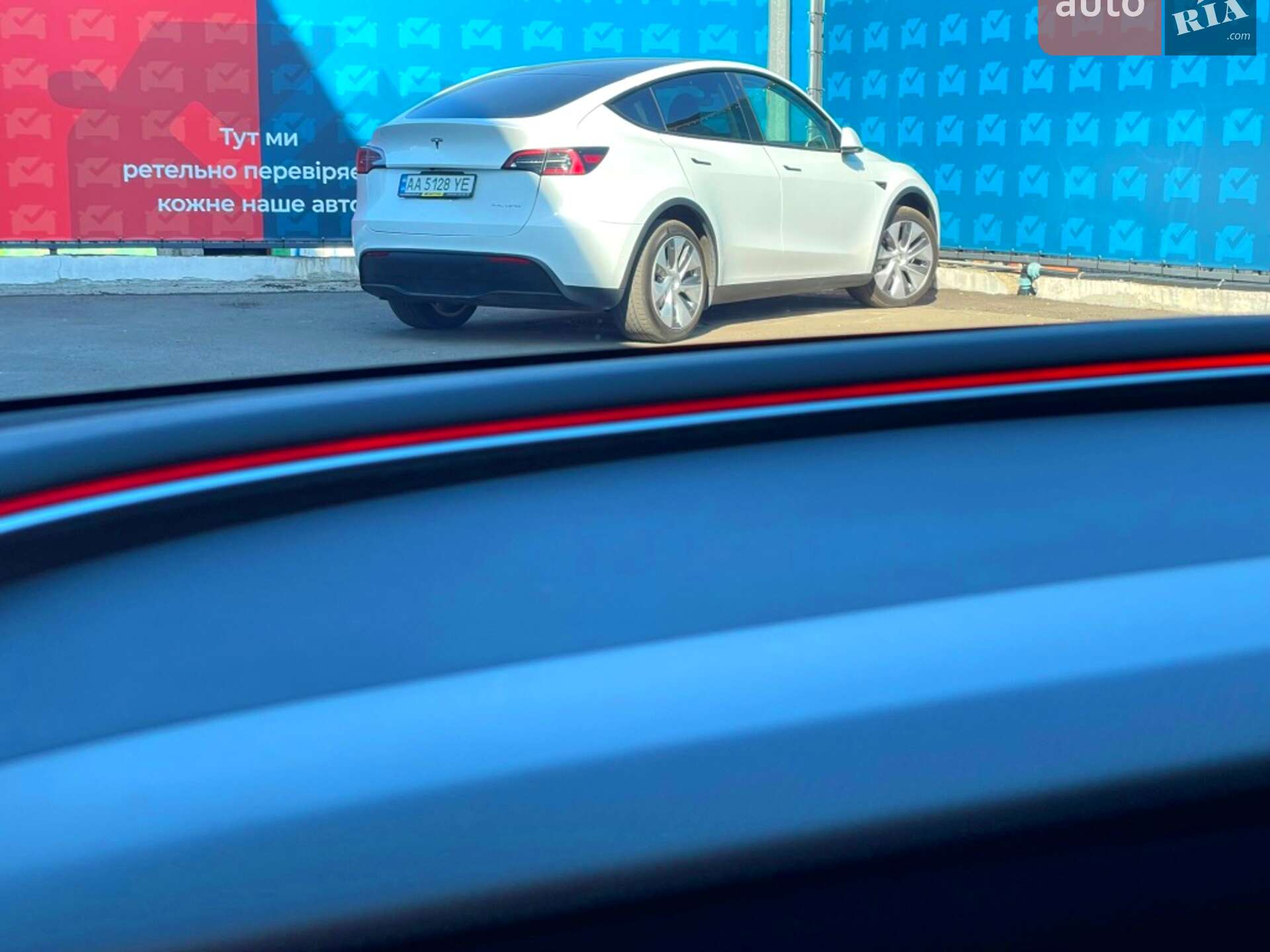 Tesla Model 3 2024 VIN 5YJ3E1ET9RF806568 фото оголошення 39 з 70