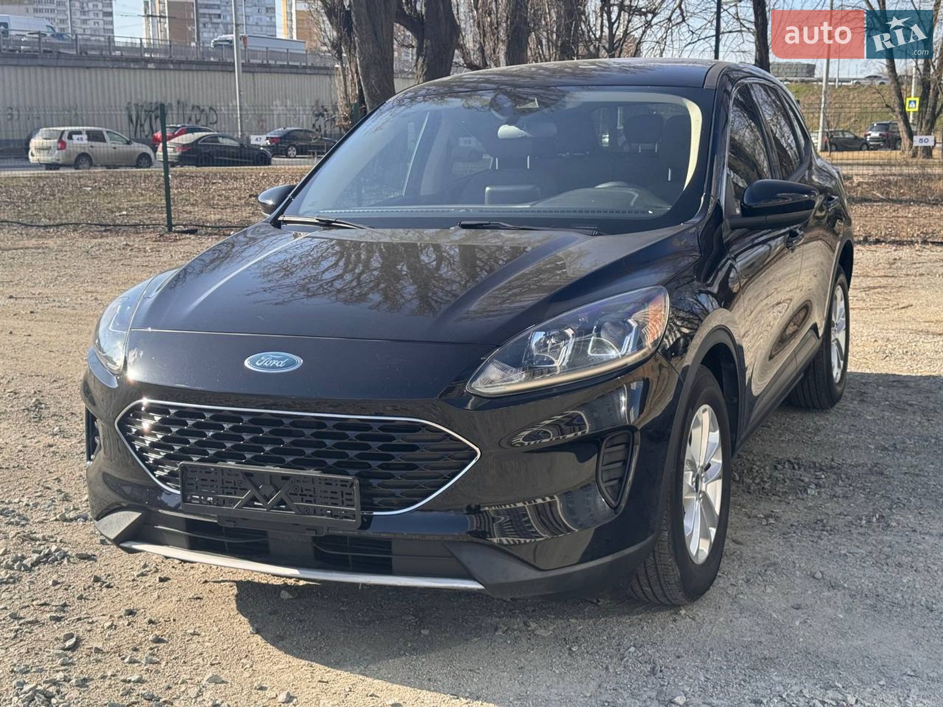 Ford Escape 2019 VIN 1FMCU0G68LUA54439 фото оголошення 4 з 64