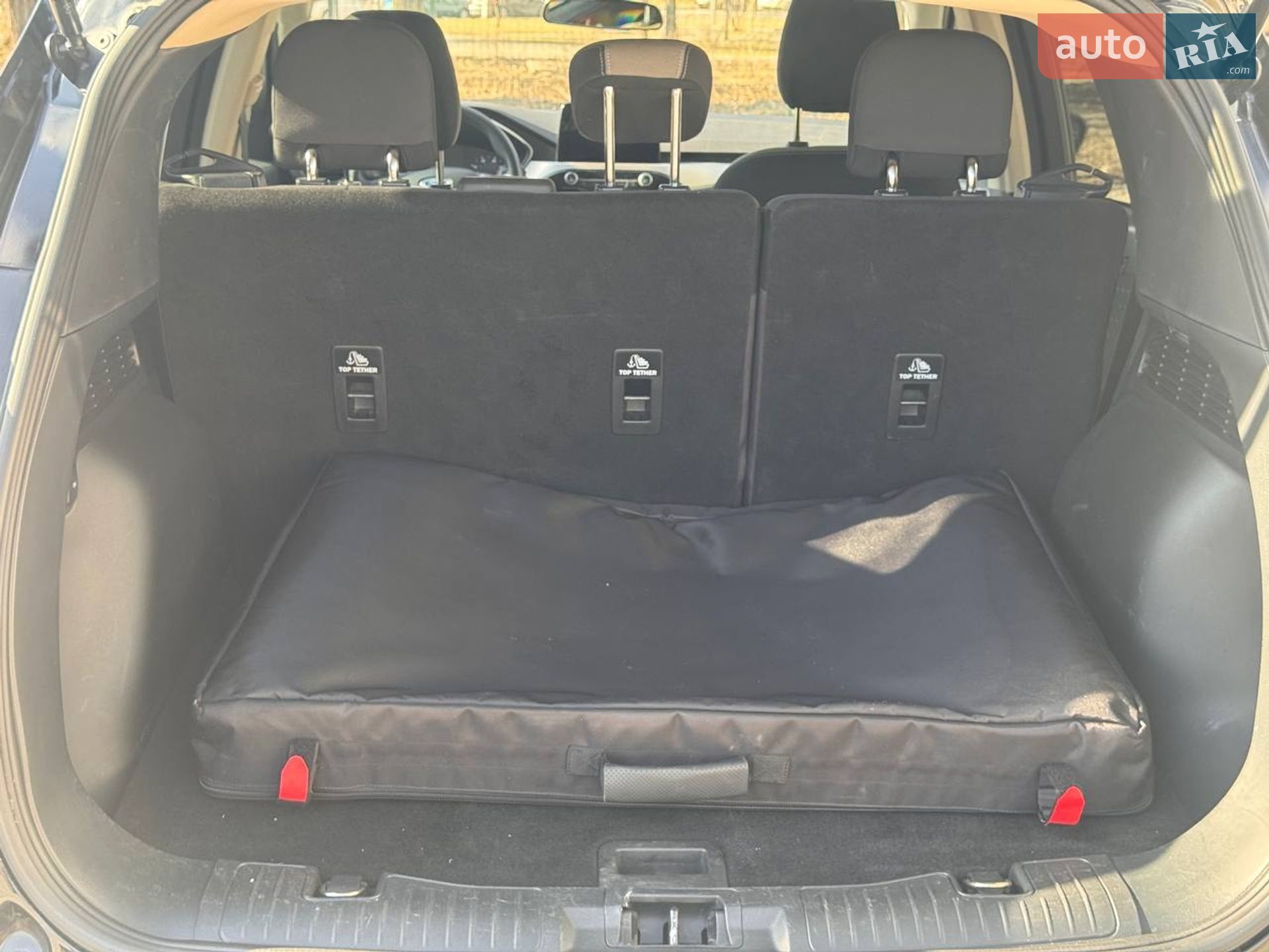 Ford Escape 2019 VIN 1FMCU0G68LUA54439 фото оголошення 26 з 64