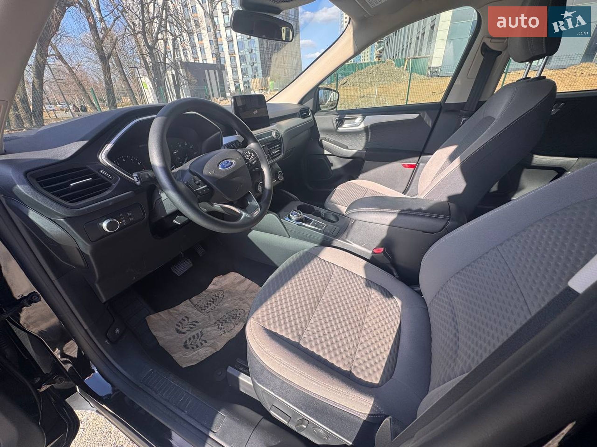 Ford Escape 2019 VIN 1FMCU0G68LUA54439 фото оголошення 35 з 64
