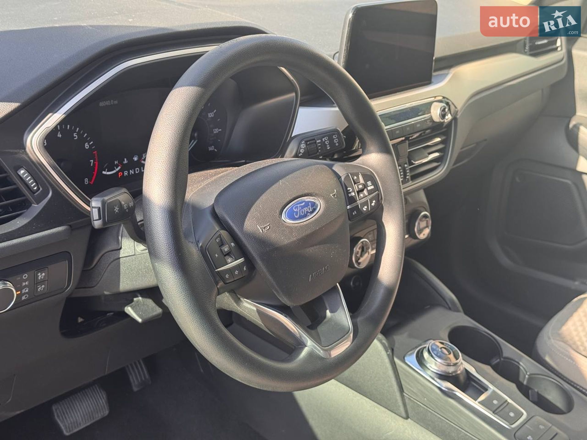 Ford Escape 2019 VIN 1FMCU0G68LUA54439 фото оголошення 36 з 64