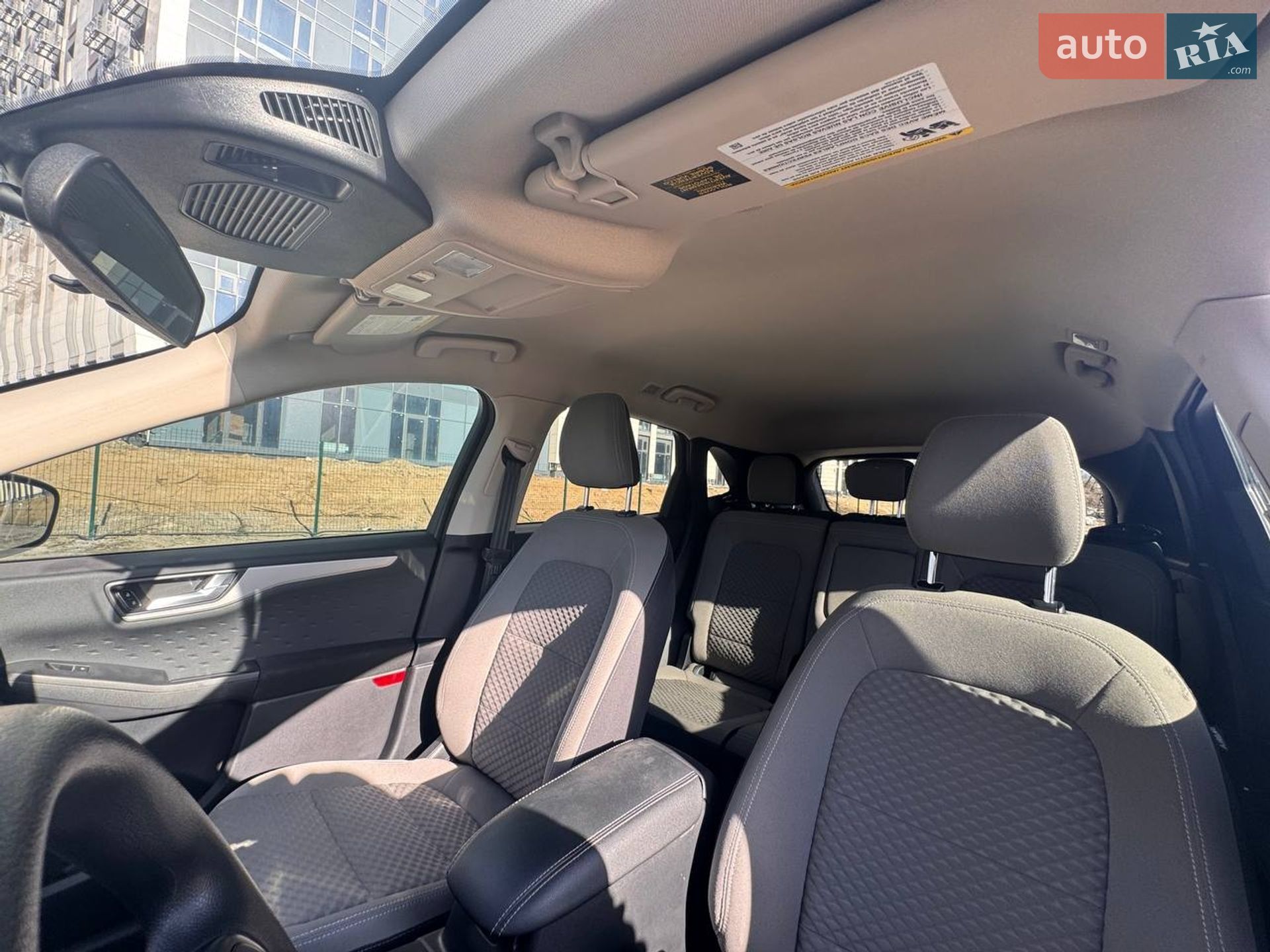 Ford Escape 2019 VIN 1FMCU0G68LUA54439 фото оголошення 40 з 64