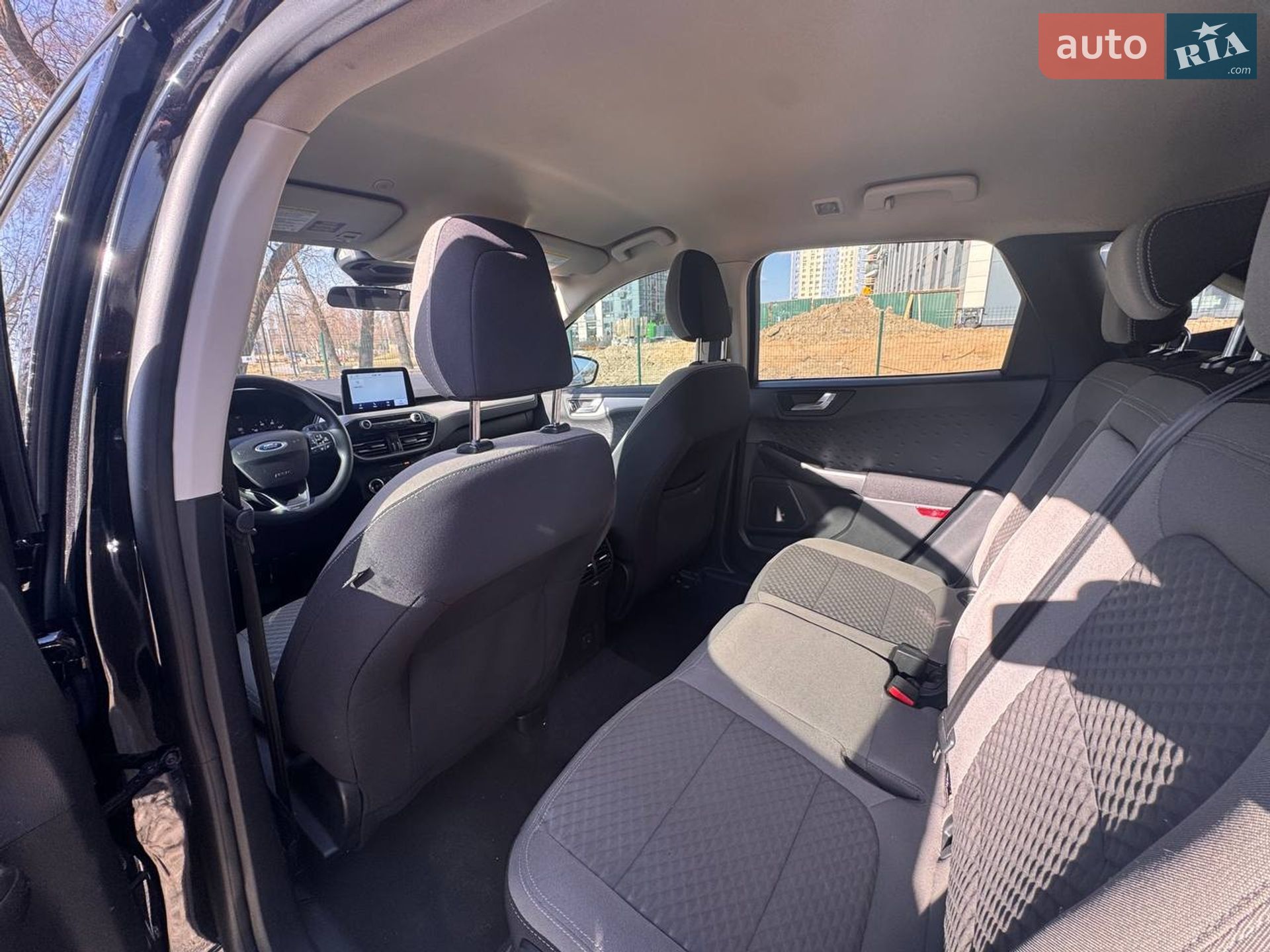 Ford Escape 2019 VIN 1FMCU0G68LUA54439 фото оголошення 55 з 64