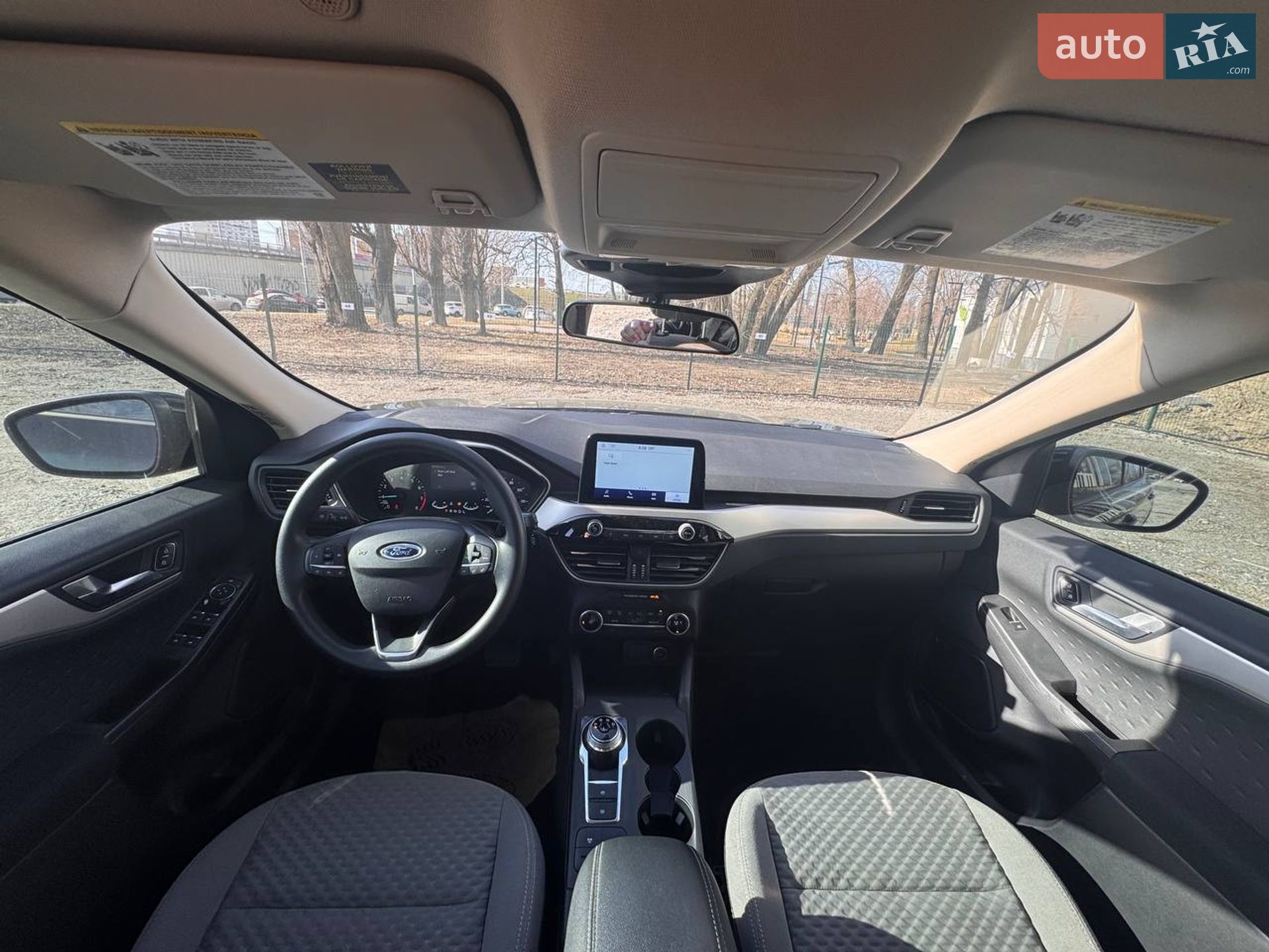 Ford Escape 2019 VIN 1FMCU0G68LUA54439 фото оголошення 57 з 64