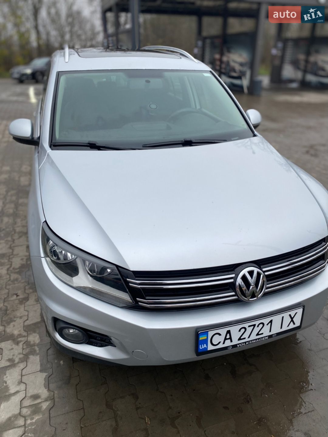 Volkswagen Tiguan 2011 VIN WVGAV7AX8CW527811 фото оголошення 2 з 31