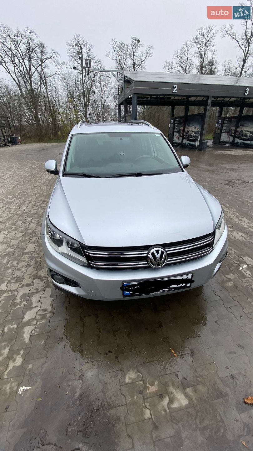 Volkswagen Tiguan 2011 VIN WVGAV7AX8CW527811 фото оголошення 4 з 31