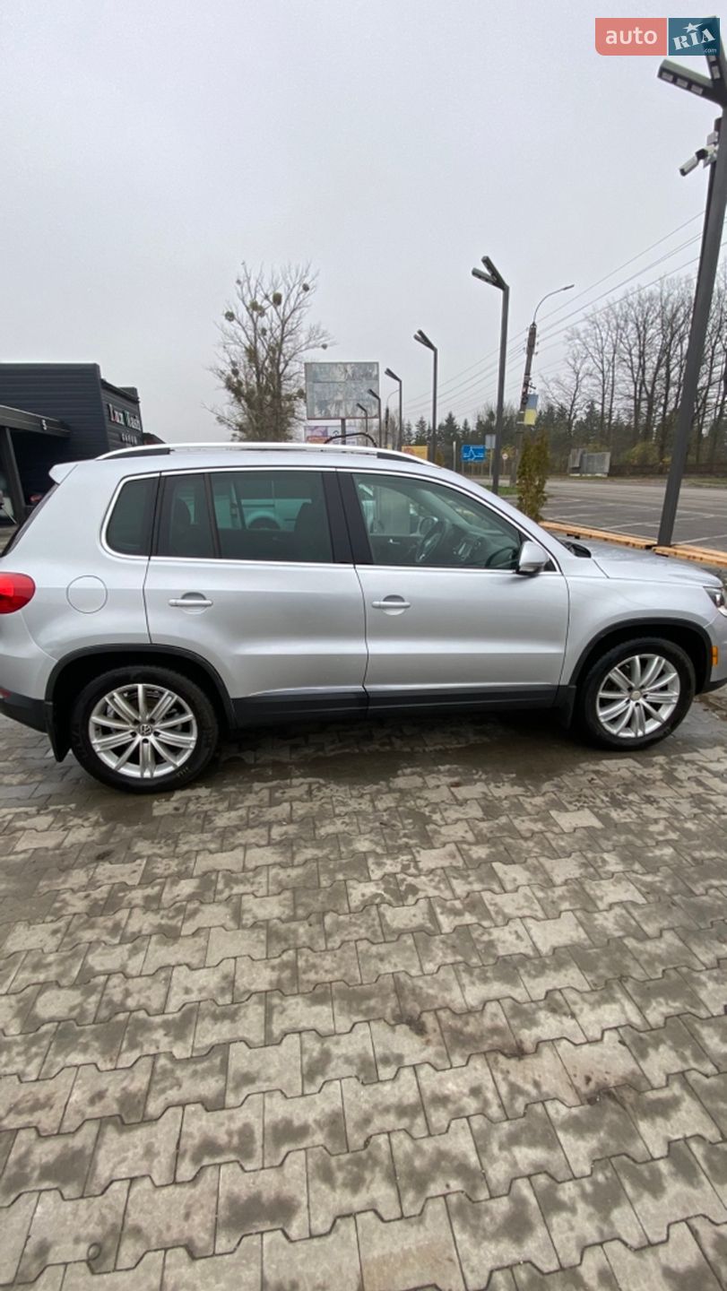 Volkswagen Tiguan 2011 VIN WVGAV7AX8CW527811 фото оголошення 5 з 31