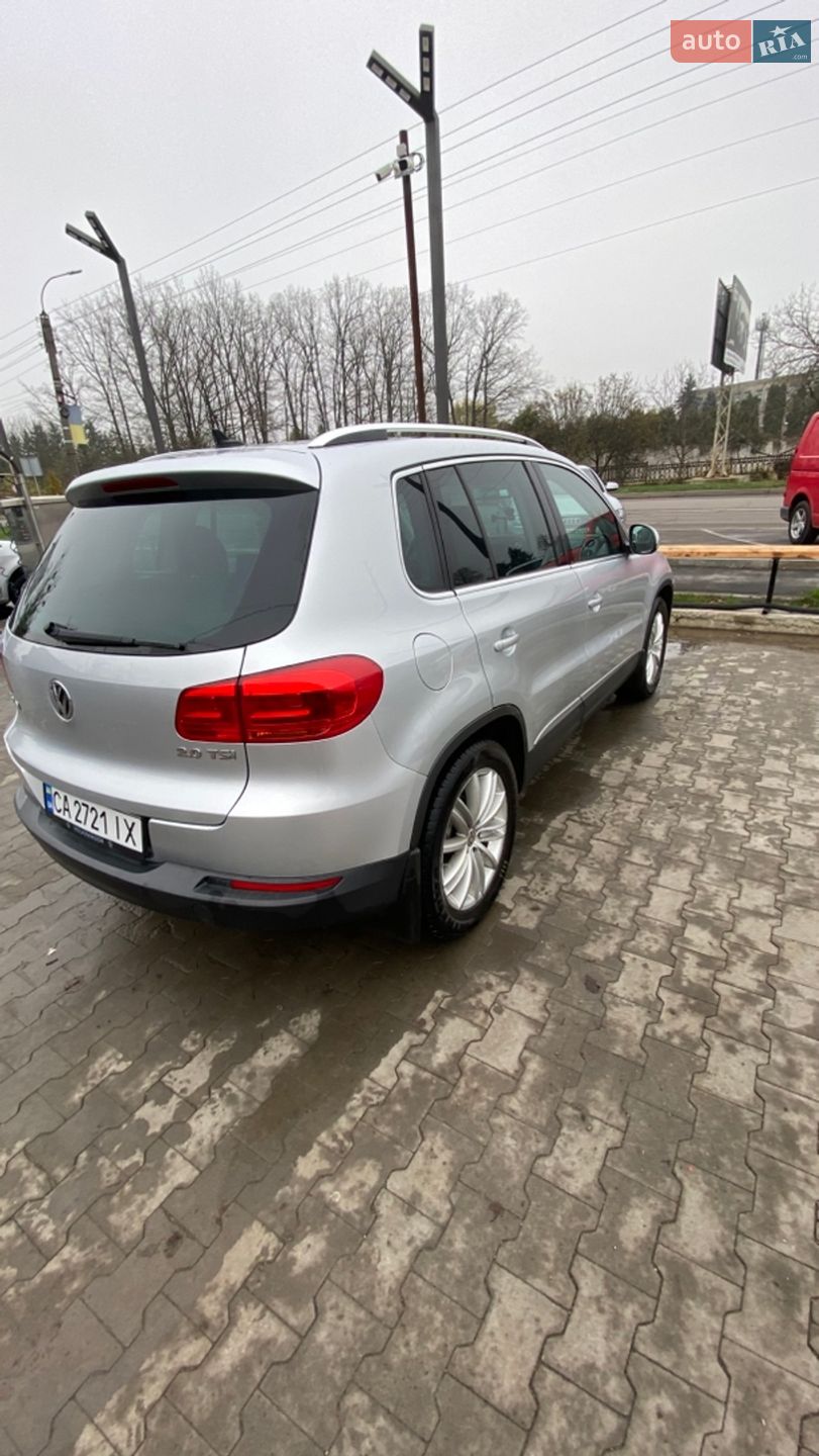 Volkswagen Tiguan 2011 VIN WVGAV7AX8CW527811 фото оголошення 8 з 31
