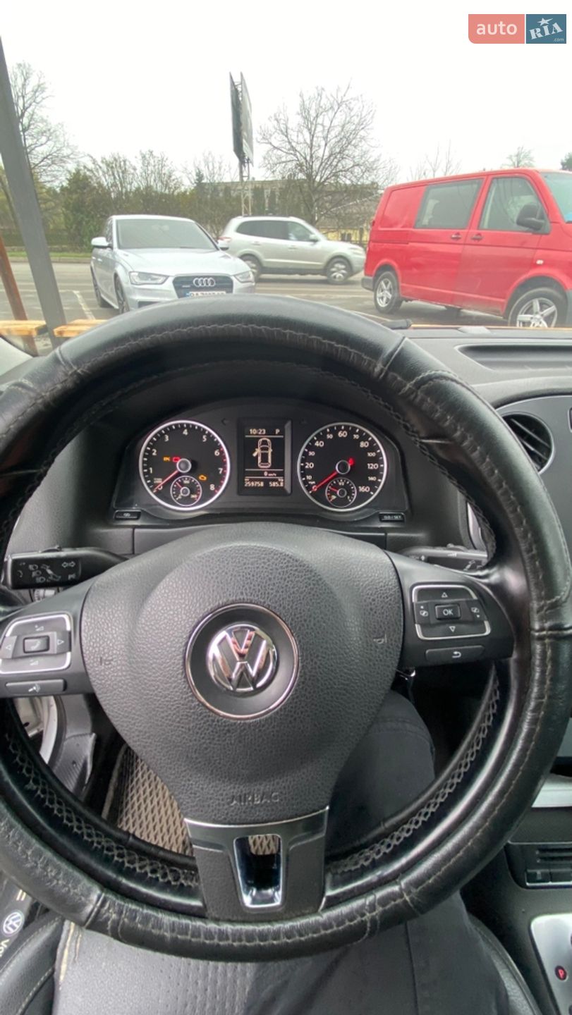 Volkswagen Tiguan 2011 VIN WVGAV7AX8CW527811 фото оголошення 12 з 31