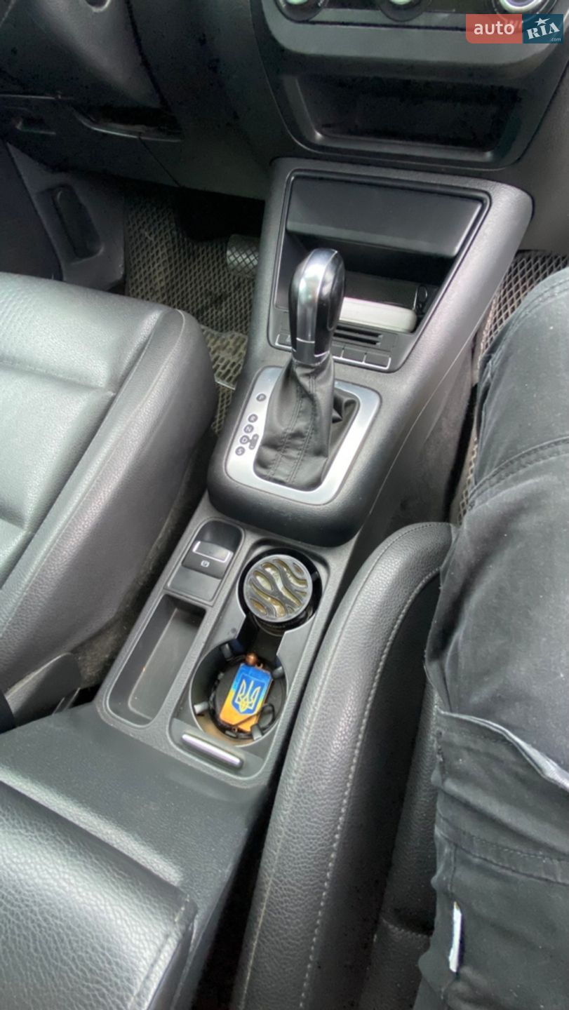 Volkswagen Tiguan 2011 VIN WVGAV7AX8CW527811 фото оголошення 15 з 31