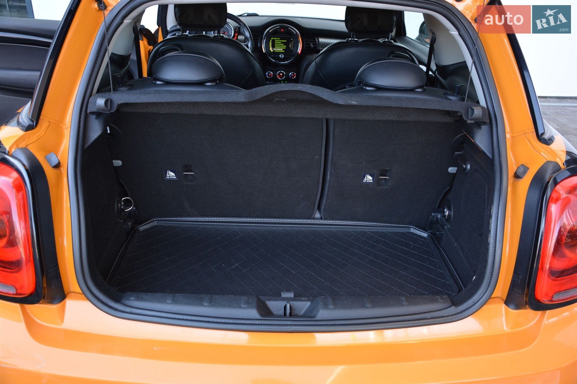 MINI Cooper 2016 VIN WMWXM510203A26922 фото оголошення 7 з 8