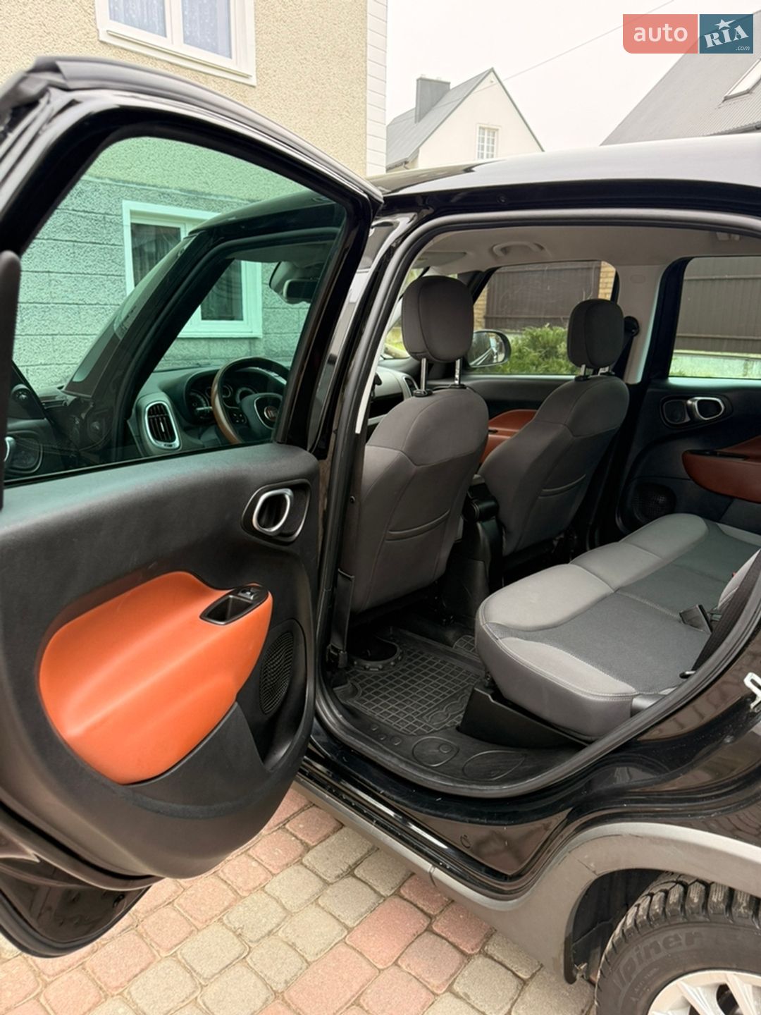 Fiat 500l 2013 VIN ZFBCFADH2EZ014361 фото оголошення 8 з 21