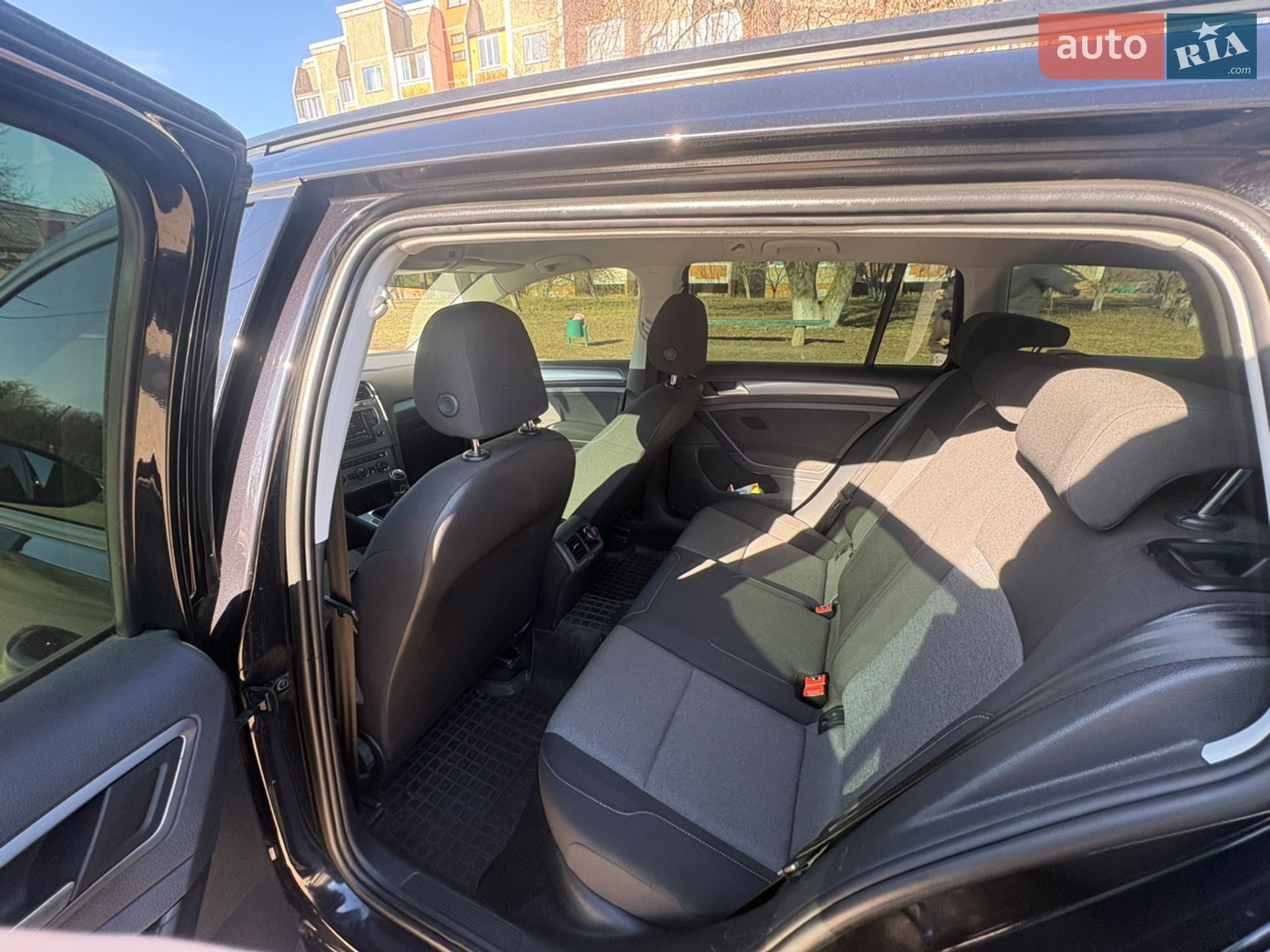 Volkswagen Golf 2016 VIN WVWZZZAUZHP542089 фото оголошення 14 з 21