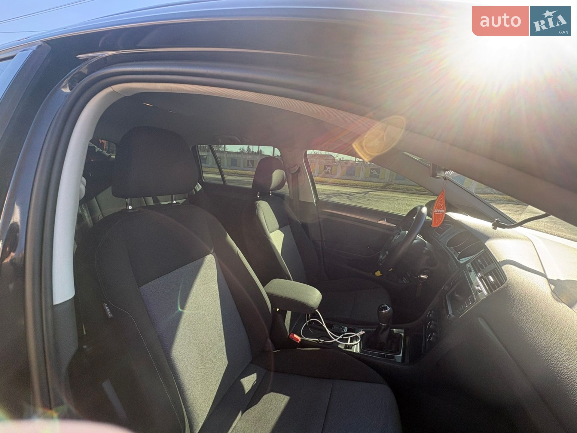 Volkswagen Golf 2016 VIN WVWZZZAUZHP542089 фото оголошення 16 з 21