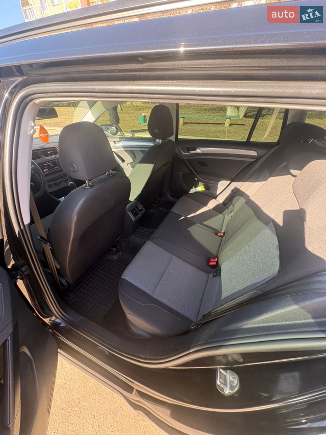 Volkswagen Golf 2016 VIN WVWZZZAUZHP542089 фото оголошення 18 з 21