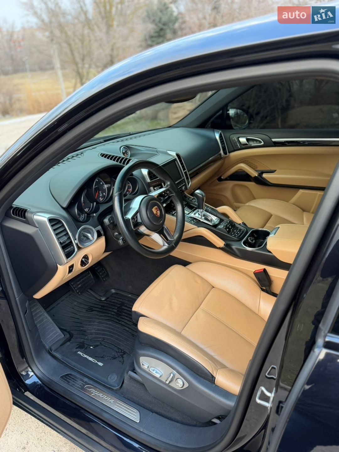 Porsche Cayenne 2015 VIN WP1ZZZ92ZGLA09074 фото оголошення 10 з 20