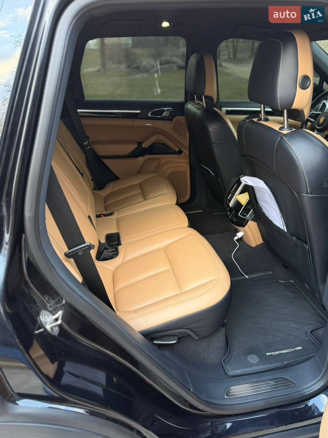Porsche Cayenne 2015 VIN WP1ZZZ92ZGLA09074 фото оголошення 12 з 20