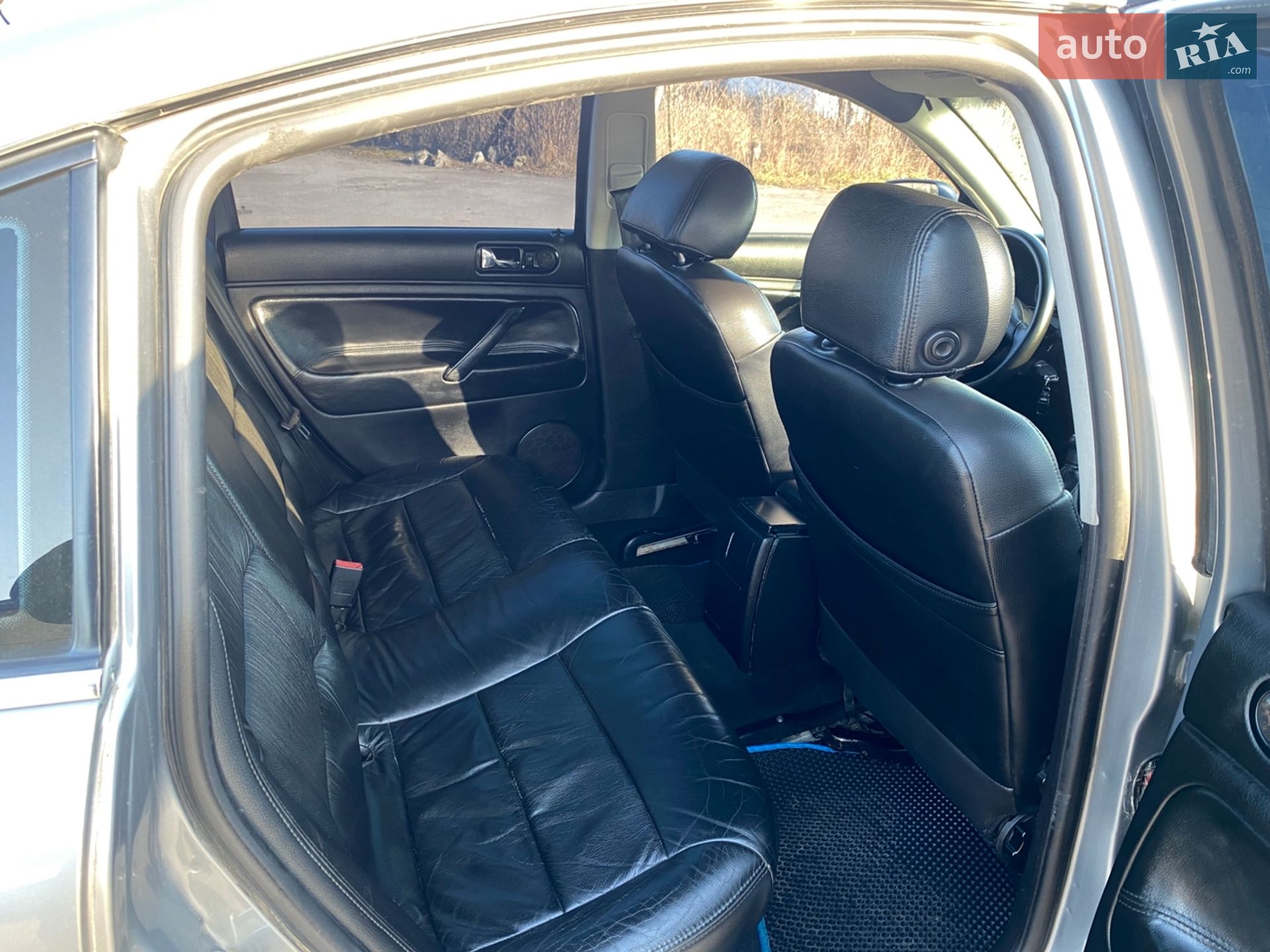 Volkswagen Passat 2001 VIN WVWPD63B71P269267 фото оголошення 8 з 17