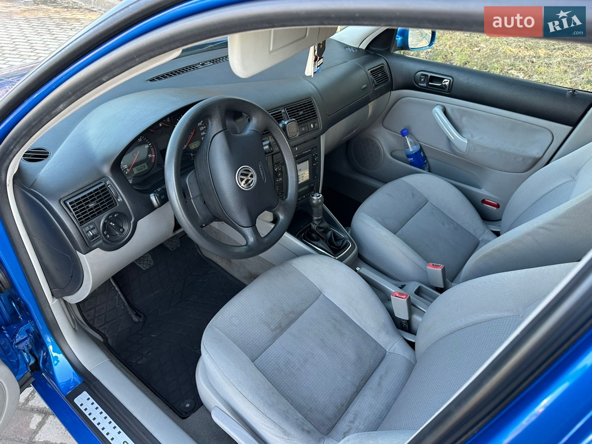 Volkswagen Golf 2002 VIN WVWZZZ1JZ2W566336 фото оголошення 9 з 18